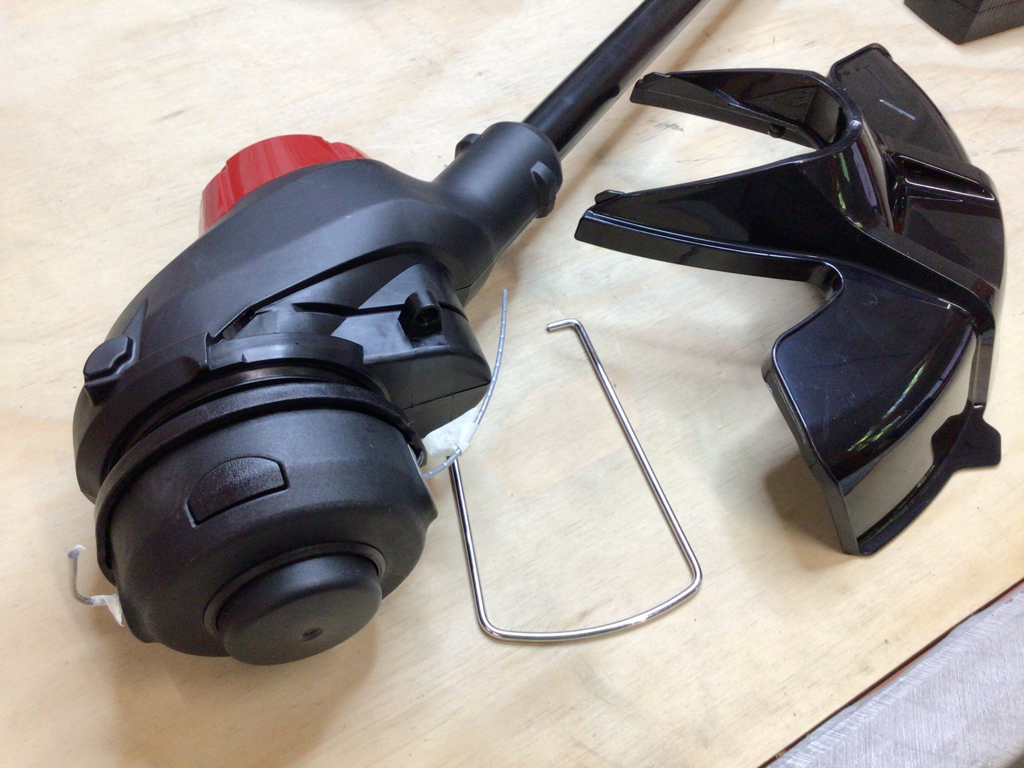 Toro 51881 60V MAX Electric Battery Trimmer and Leaf Blower Combo Kit *USED* (8111909372142)