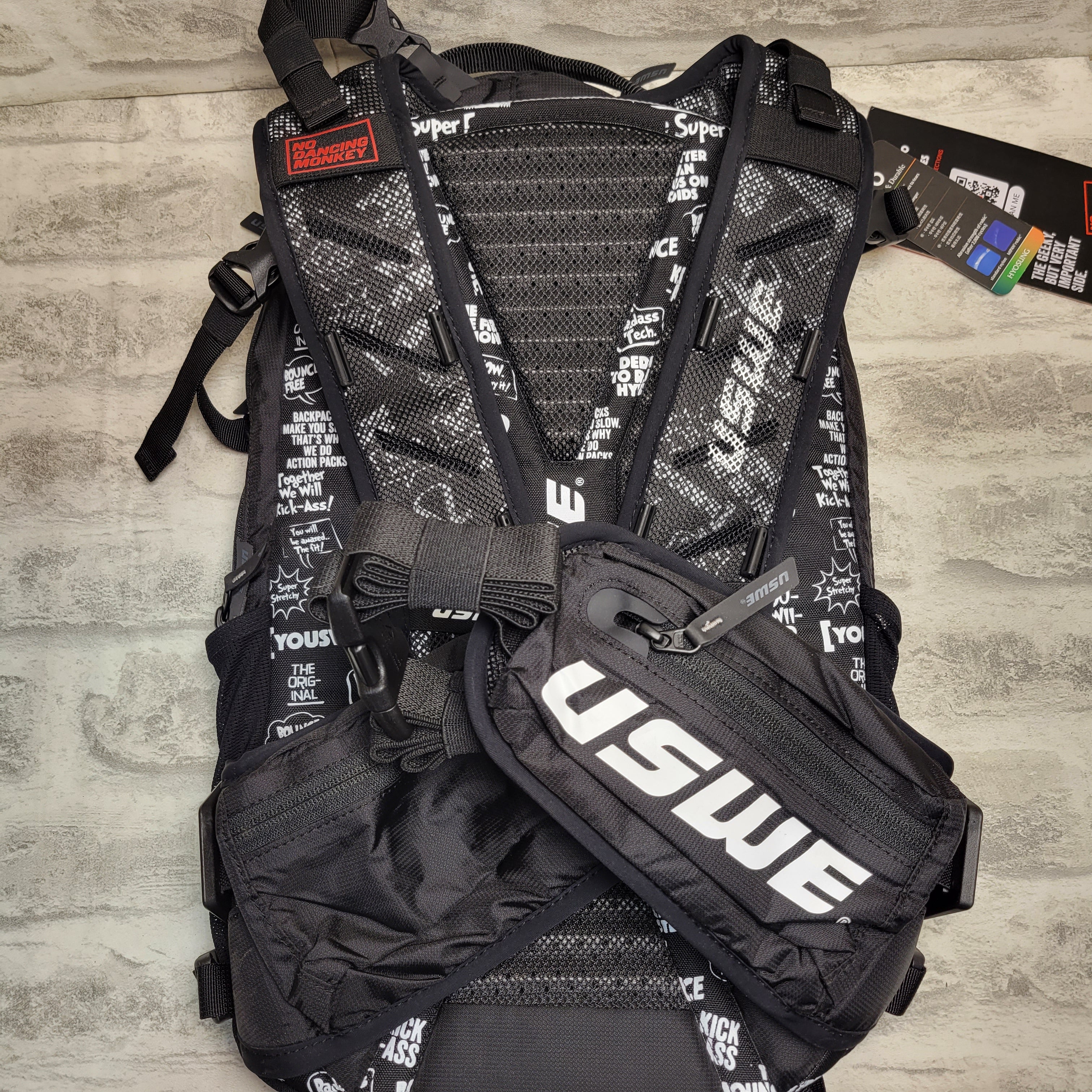 USWE Shred 16 Backpack - Carbon Black (7911616217326)