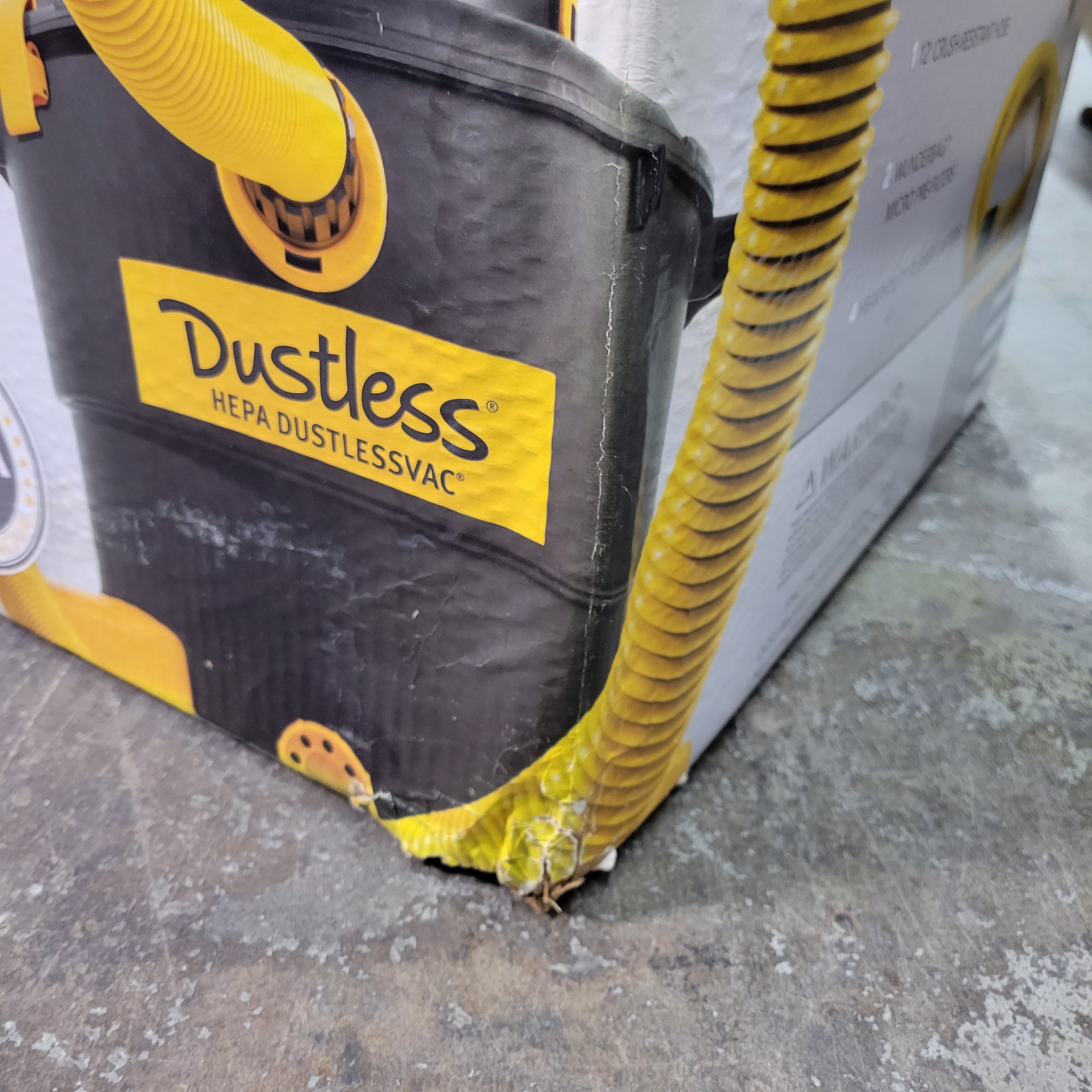 Dustless Technologies Dust Extractor Shop Vac: HEPA, Dry/Wet, 16 gal D1606 (8135991525614)