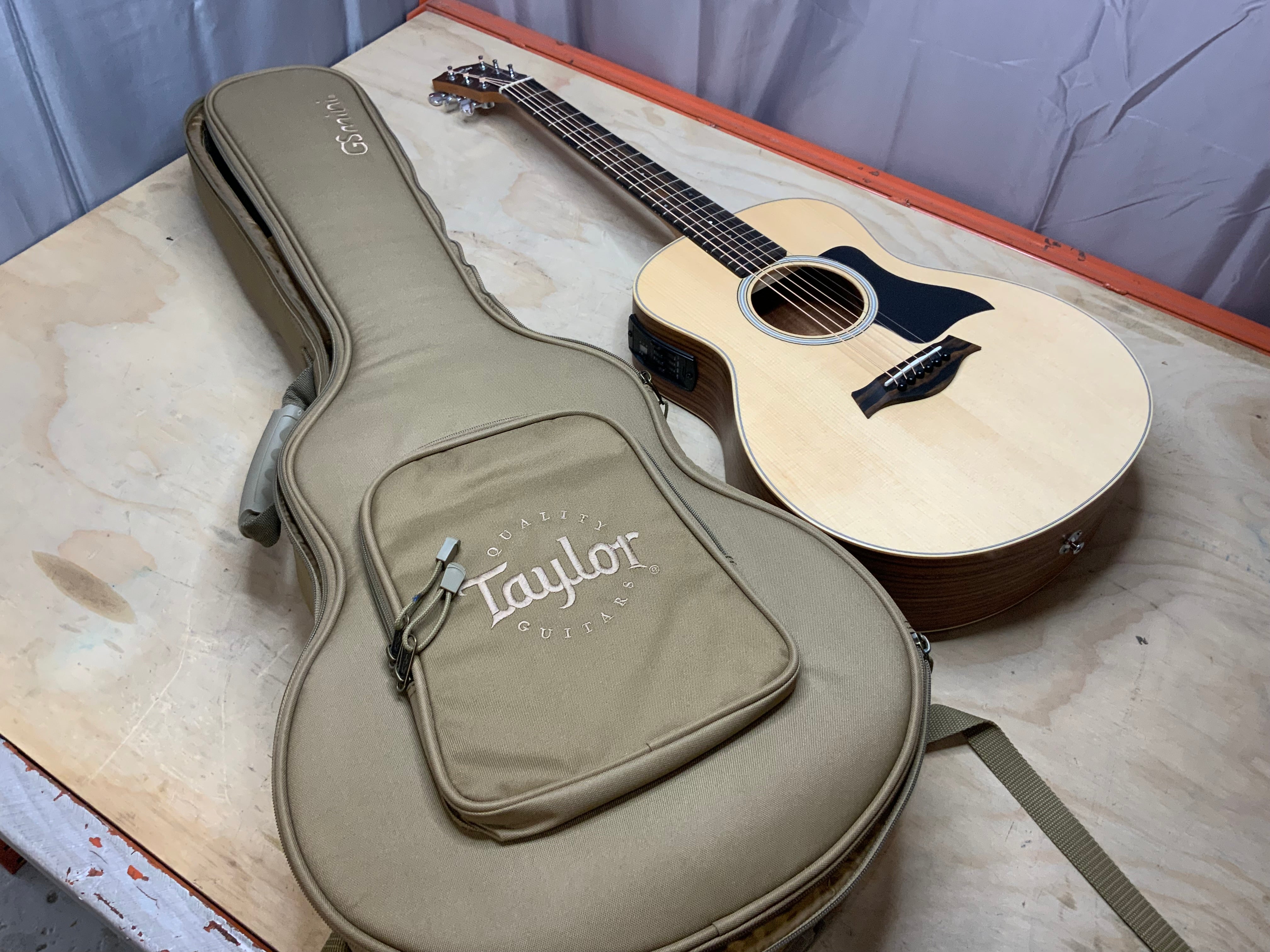 Taylor GS Mini-e Rosewood Acoustic-Electric Guitar (8190759174382)