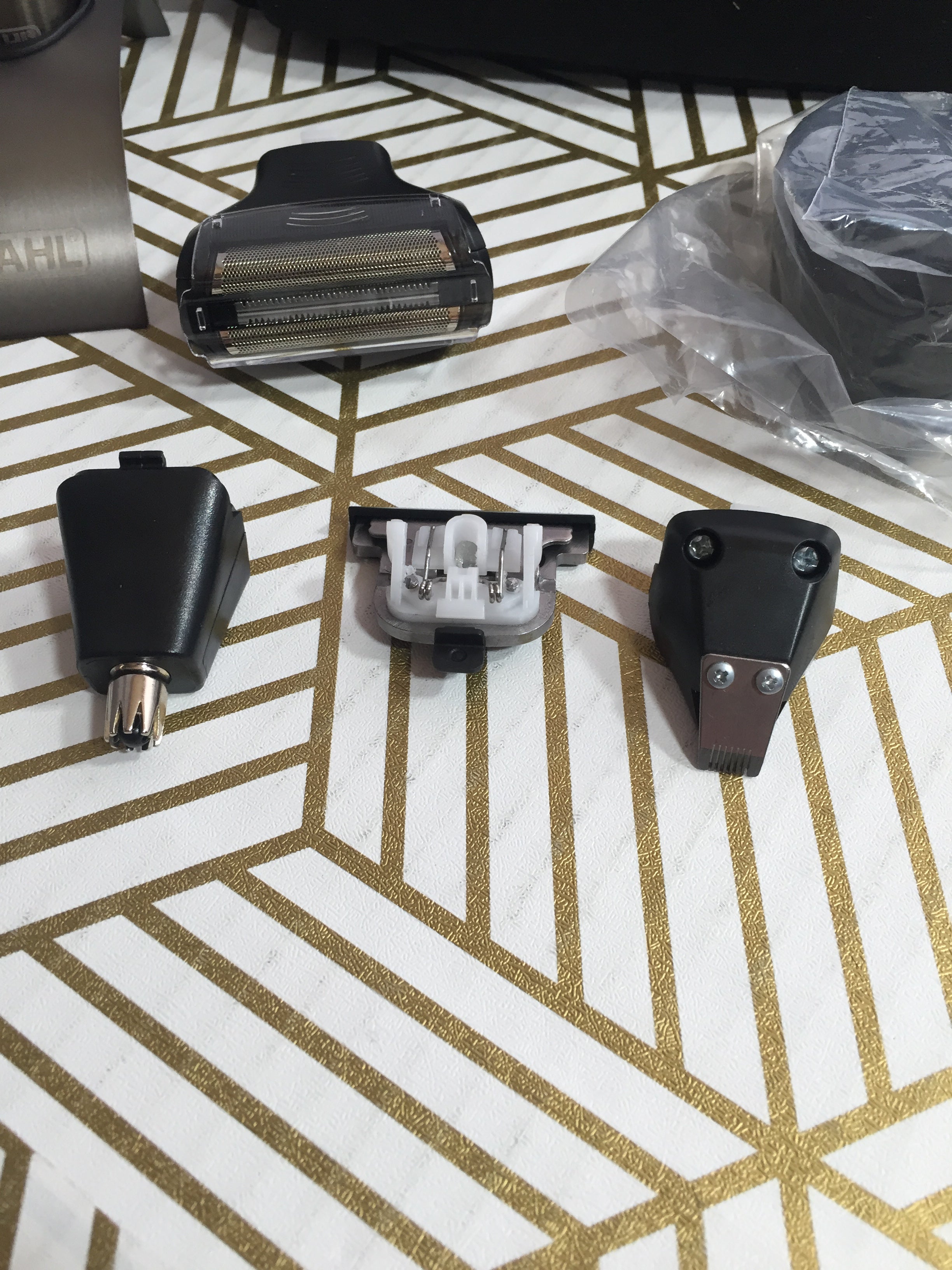 WAHL Stainless Steel Lithium Ion 2.0+ Slate Beard/Nose/Ear Trimmer 9864 (8026826375406)