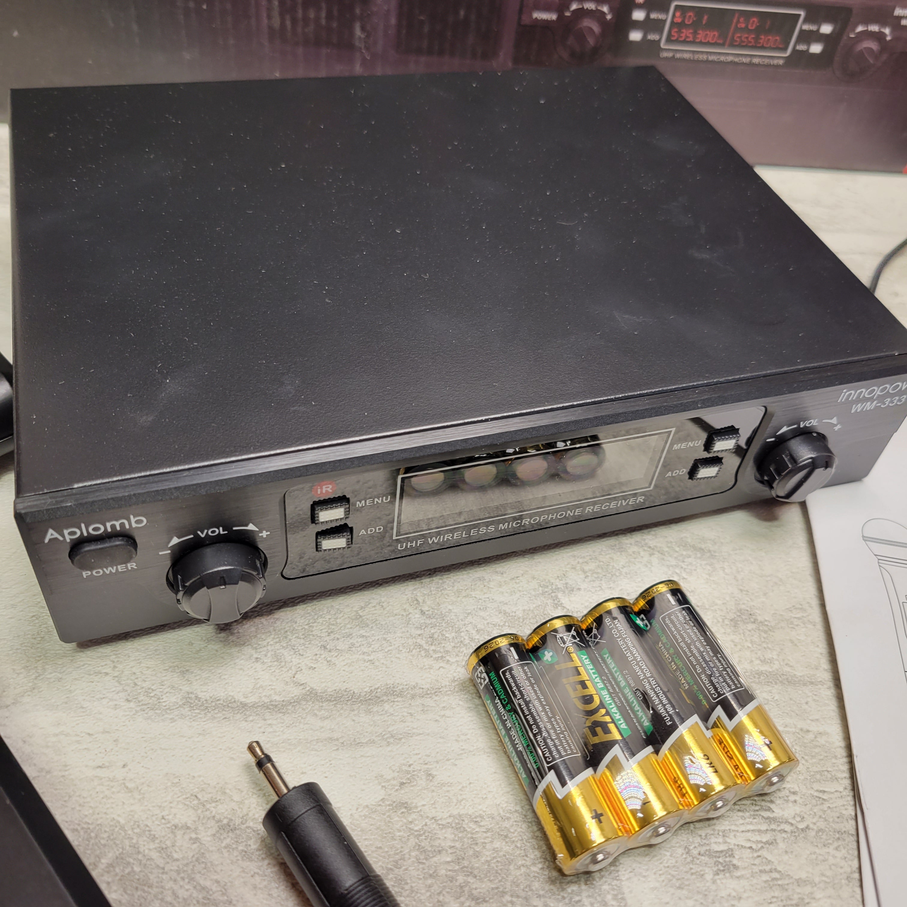 Wireless Microphone System Professional Aplomb Innopow UHF 80 Chanel S