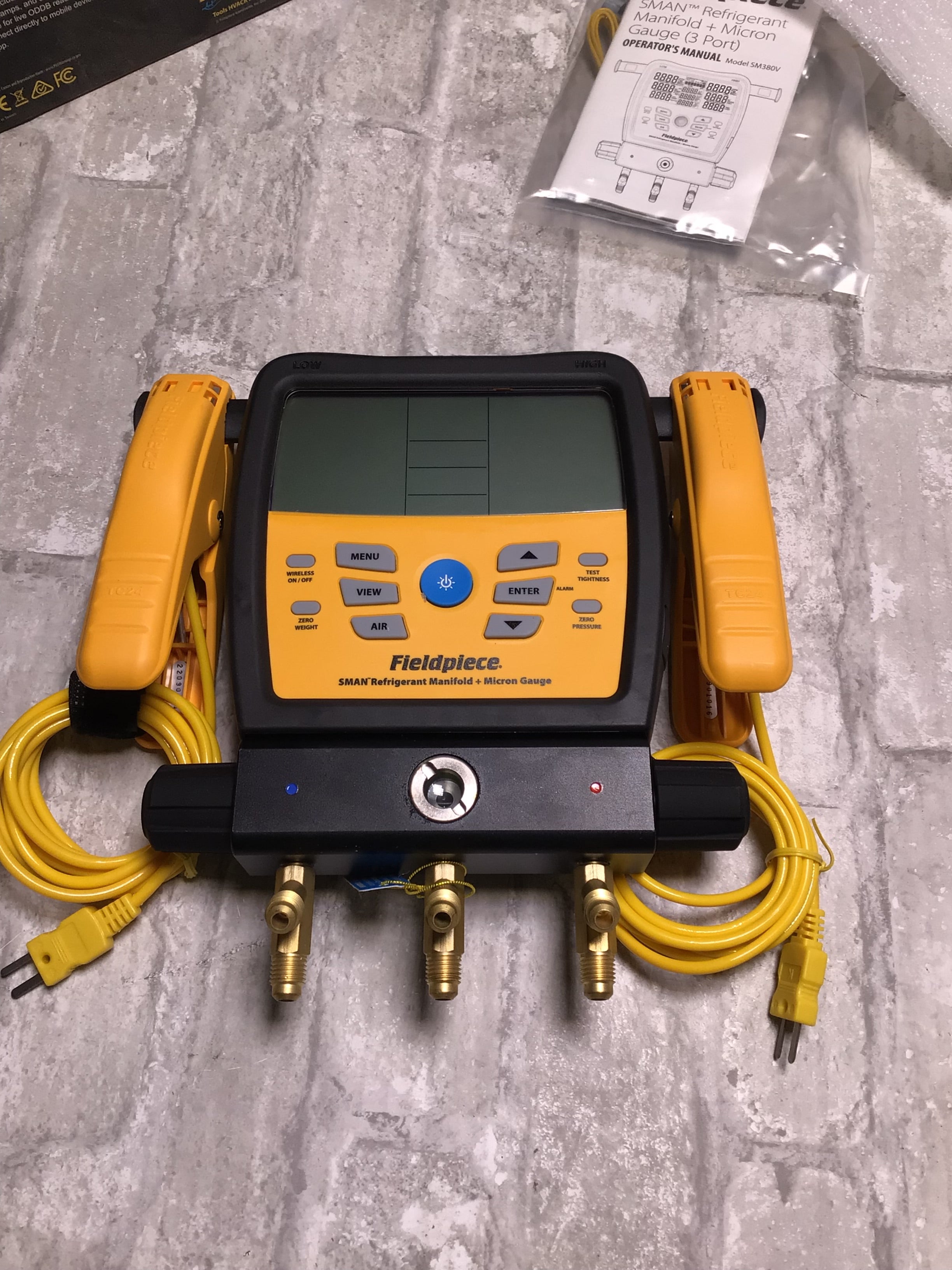 Fieldpiece SM380V SMAN manifolds, Black*OPEN BOX**