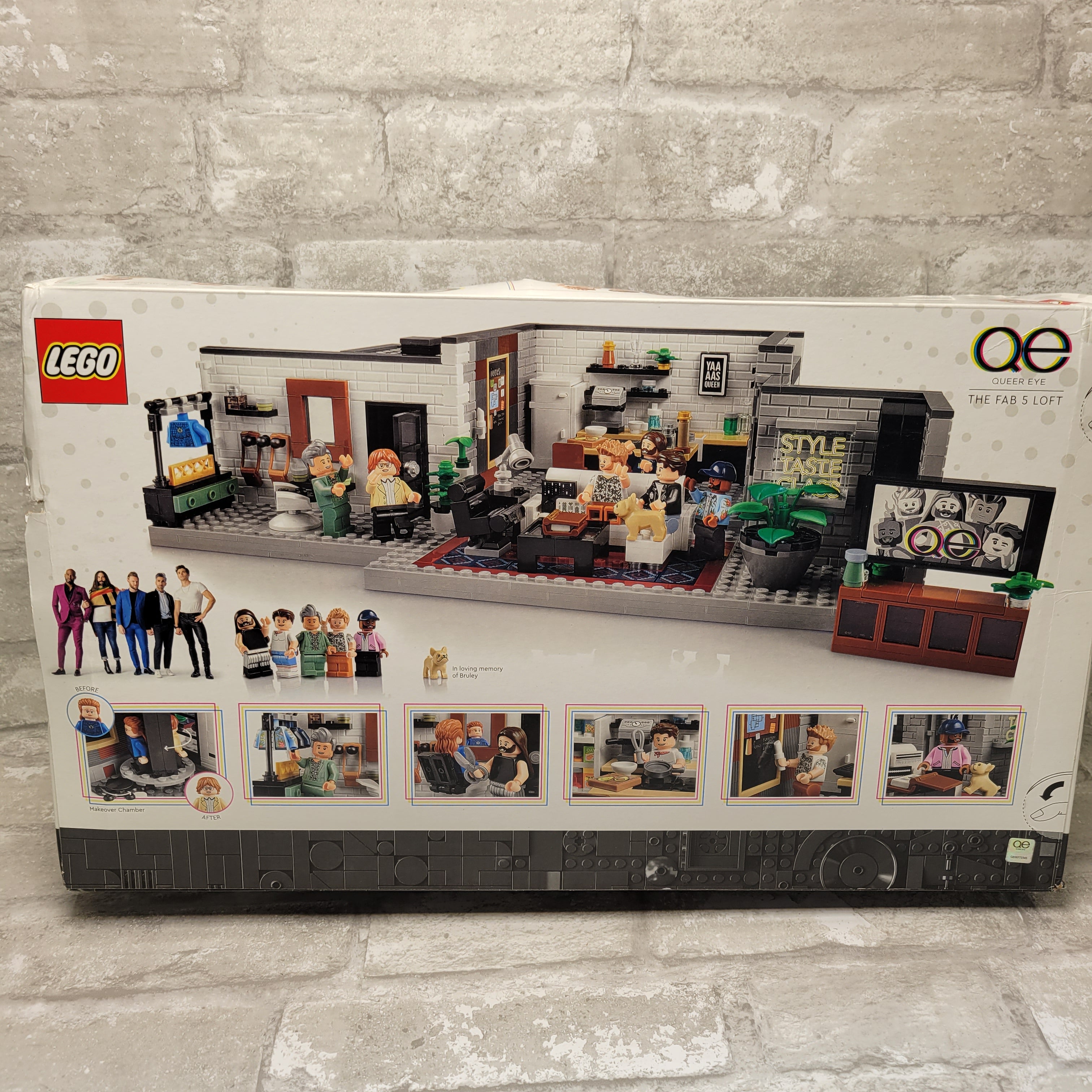 LEGO Queer Eye – The Fab 5 Loft 10291 Building Kit *DAMAGED BOX* (7938523660526)