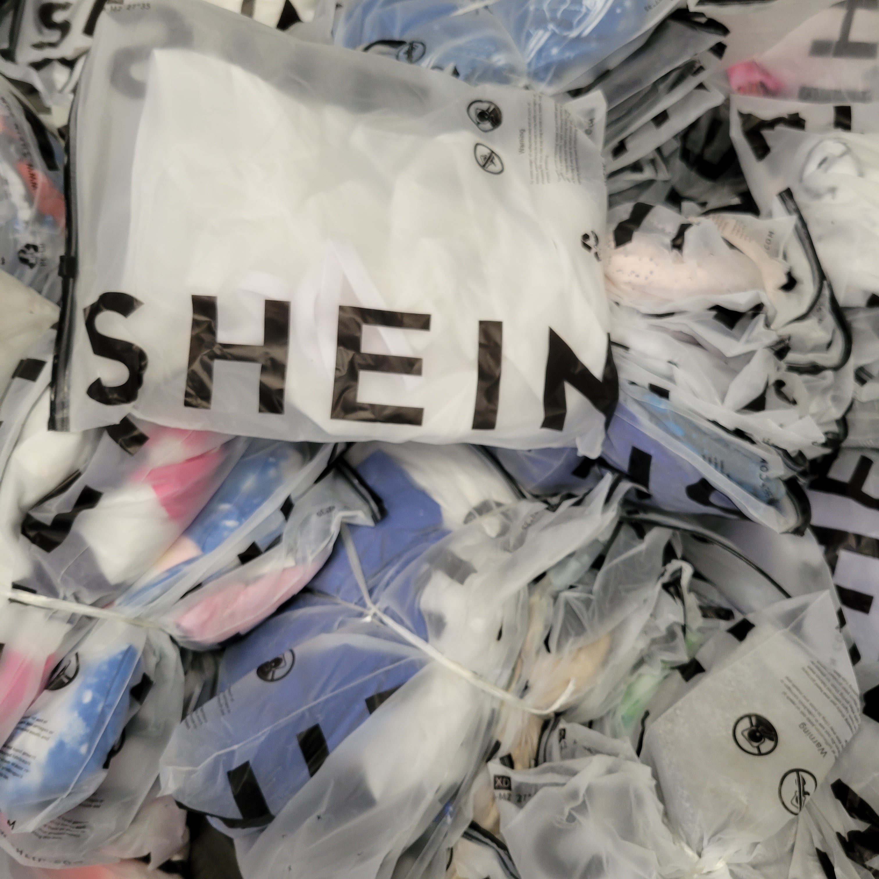 SHEIN Mystery Bundle, Mixed Clothing Apparel, 50 Units | FREE SHIPPING (8094590370030)