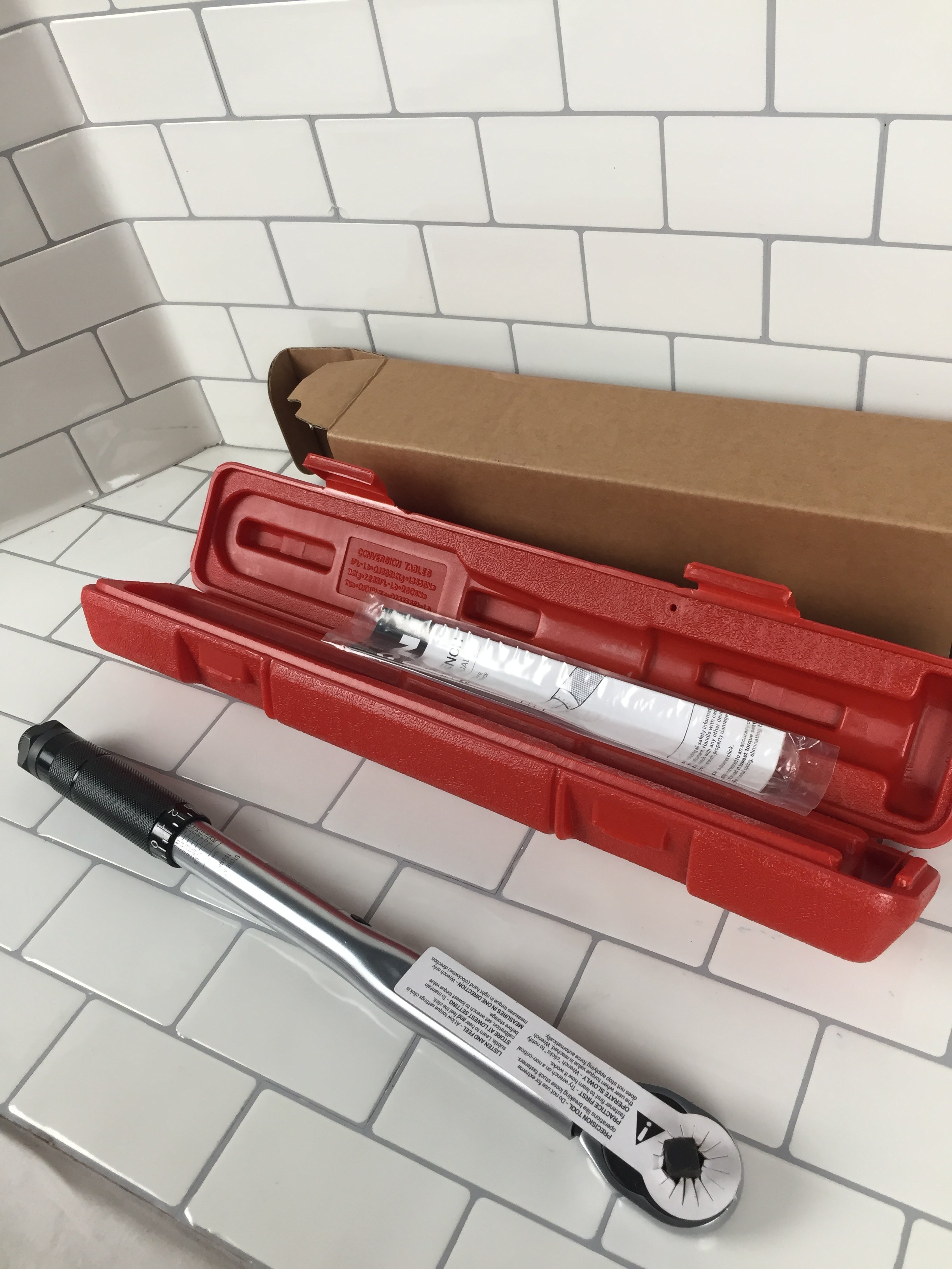TEKTON 3/8 Inch Drive Click Torque Wrench (10-80 ft.-lb.) | 24330 (7443429884142)