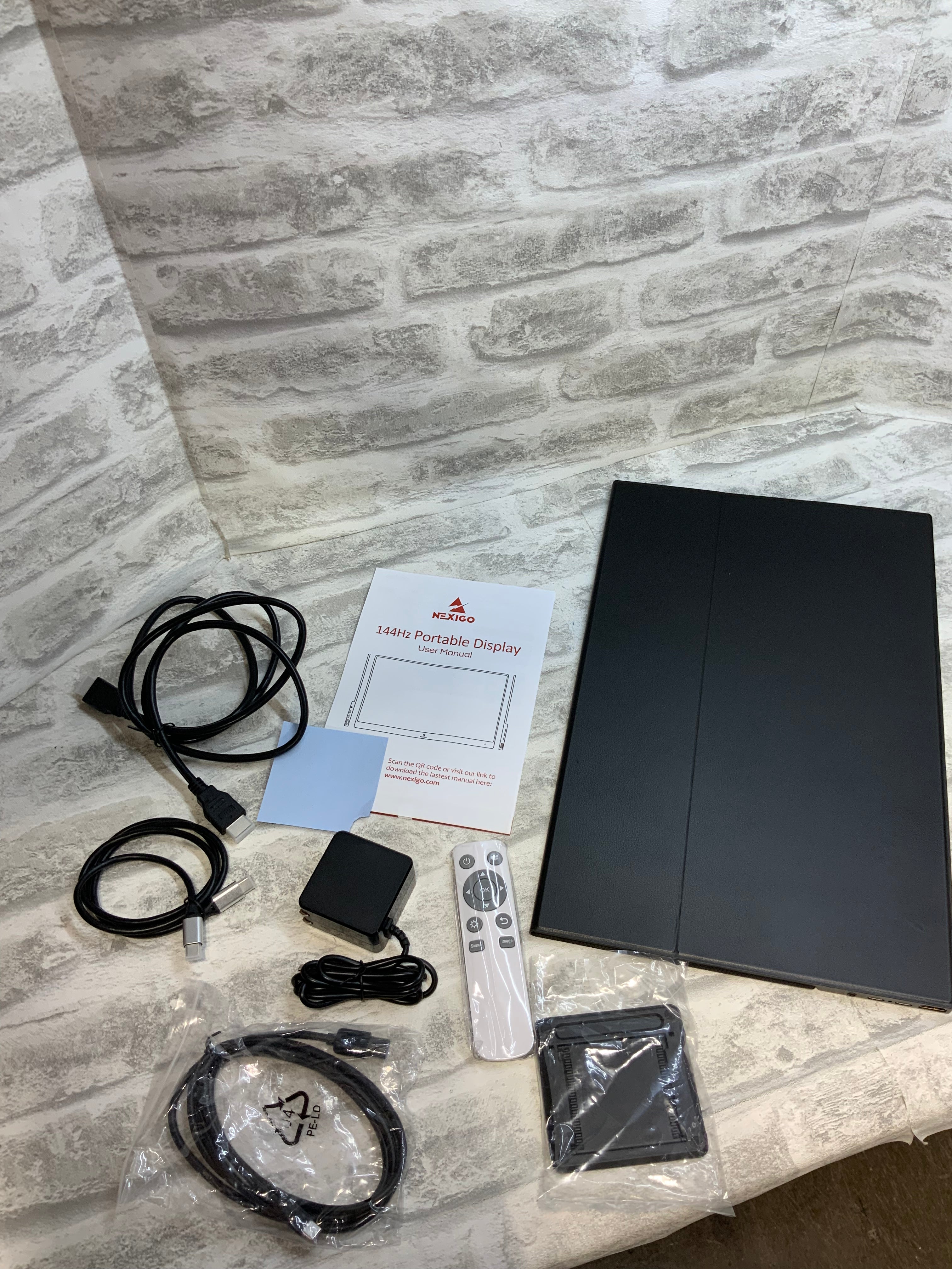 Nexigo 17.3 144Hz Portable Display Monitor (7601376526574)