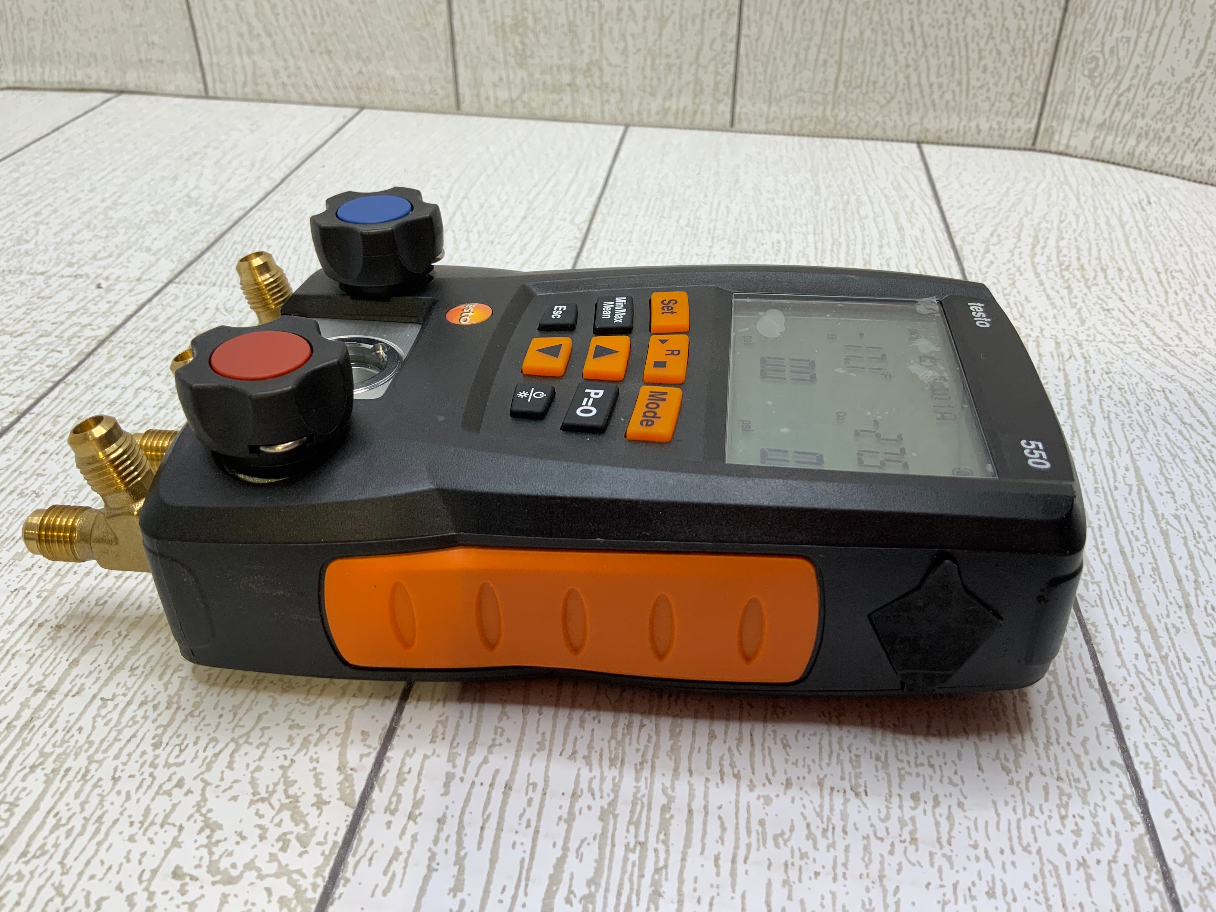 Testo 550 Digital Manifold Kit for air conditioning, refrigeration systems (7923729826030)