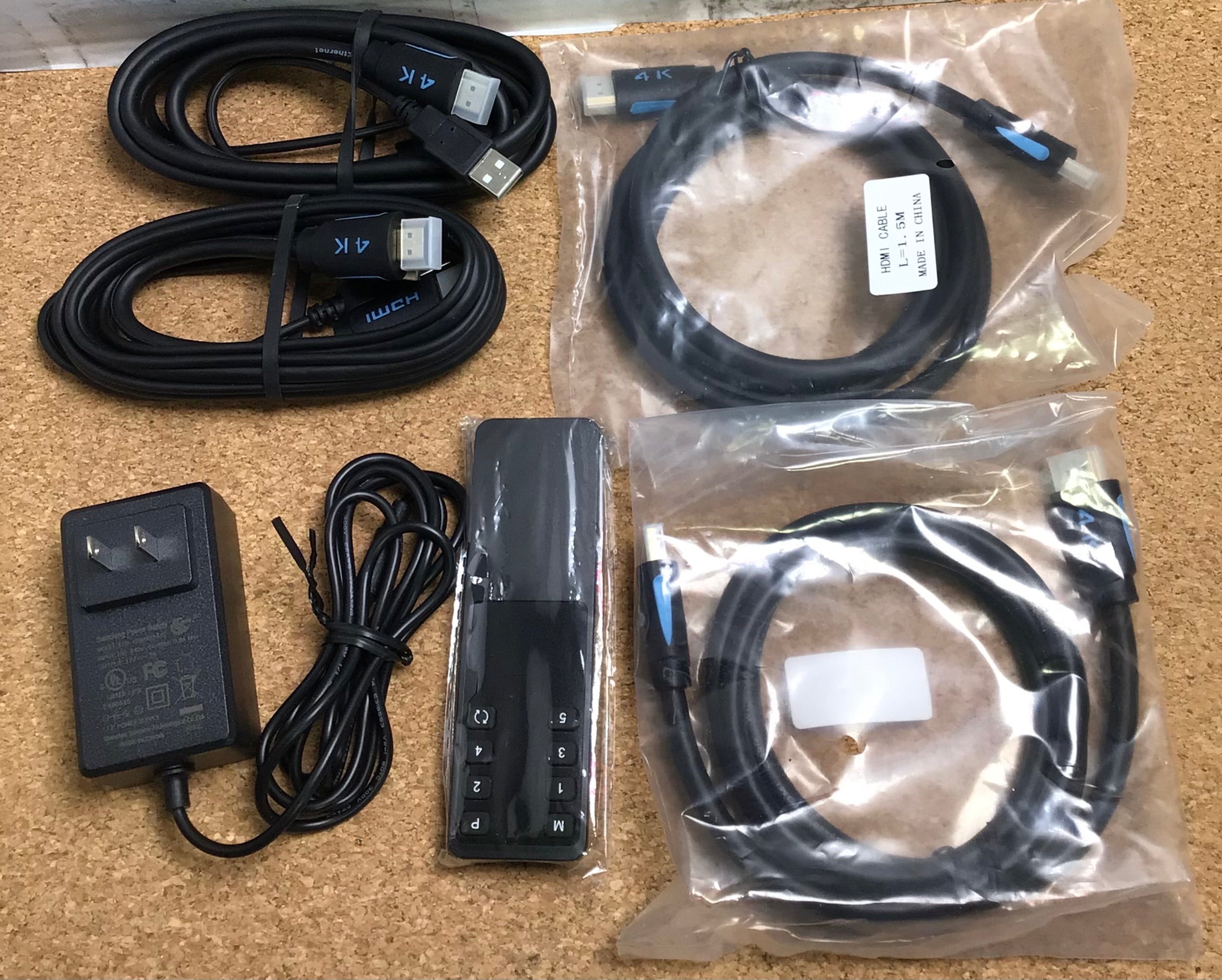 TESmart HDMI KVM Switch 2 Port Dual Monitor Extended Display **Tested and working** (7776235389166)
