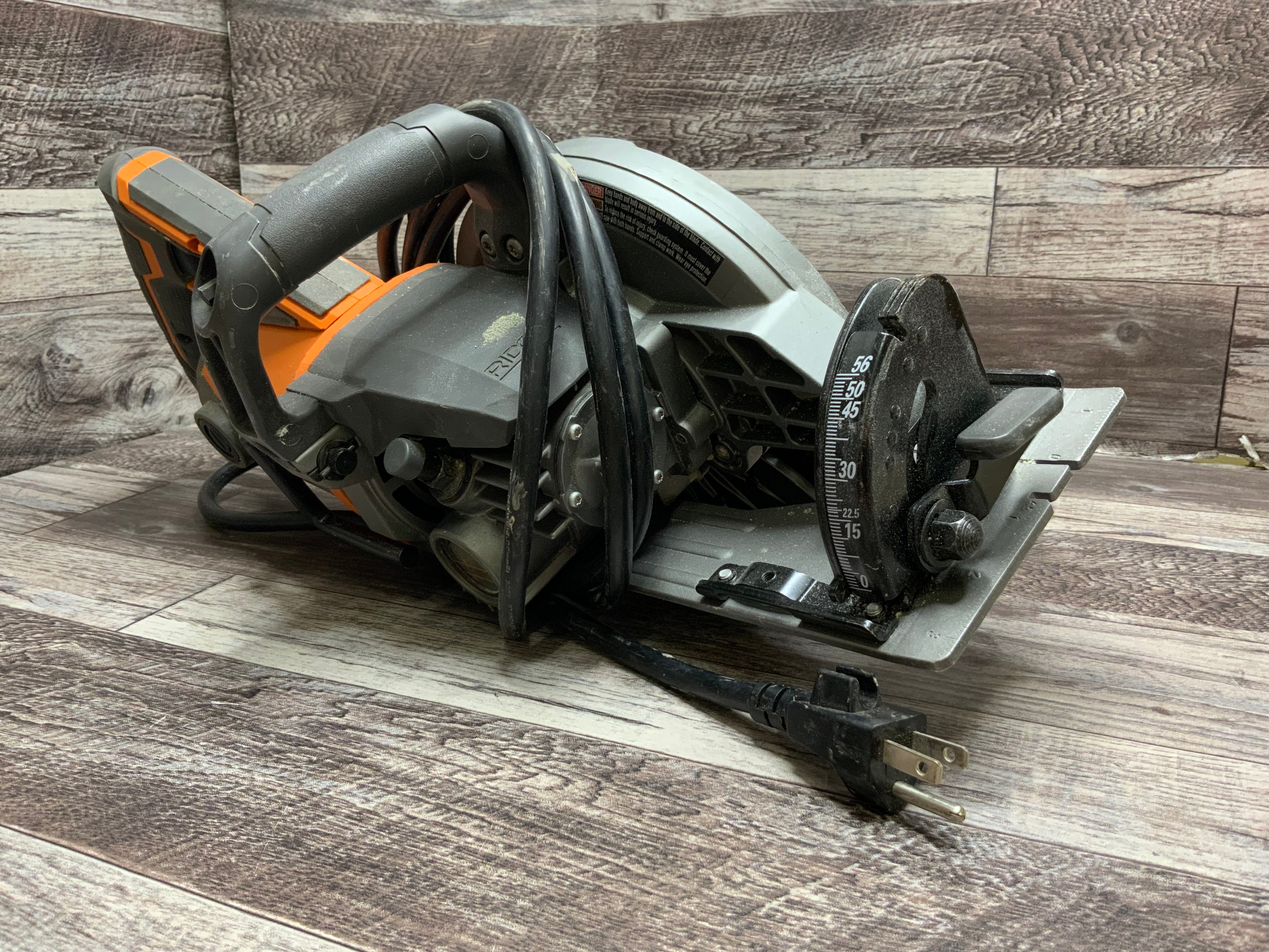 Ridgid R32104 THRUCOOL 71/4 in. Worm Drive Circular Saw