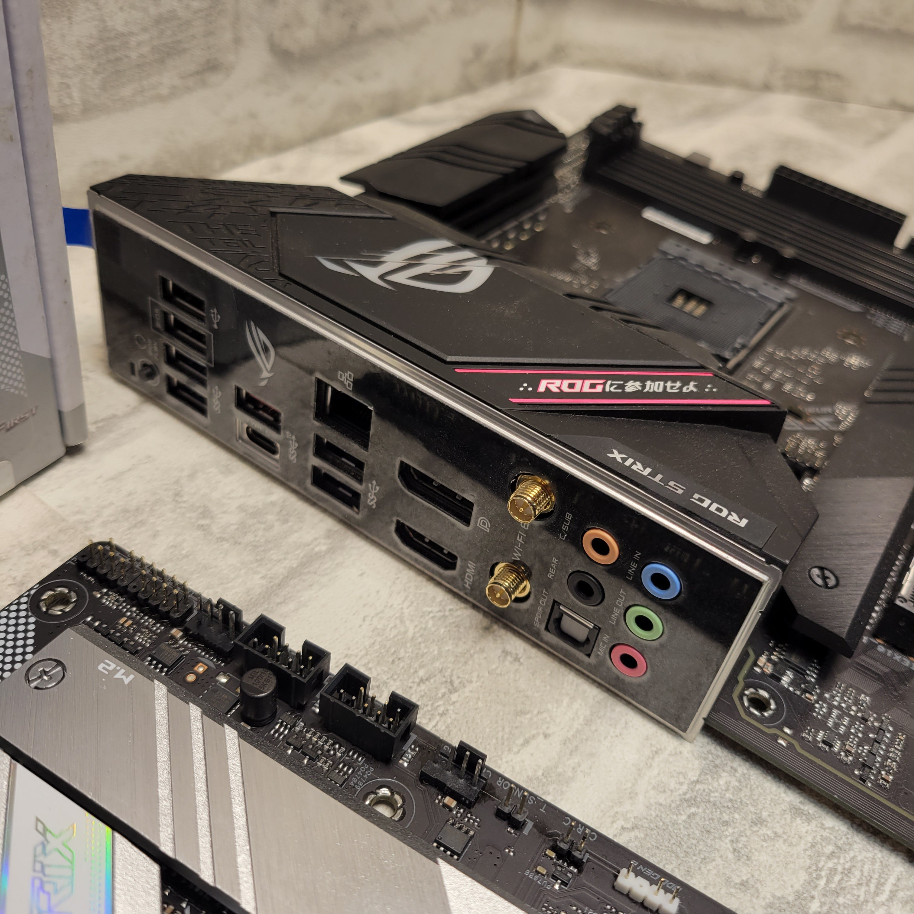 *FOR PARTS* ASUS ROG Strix B550-A & B550-F Gaming AMD AM4 Motherboard (7885881966830)