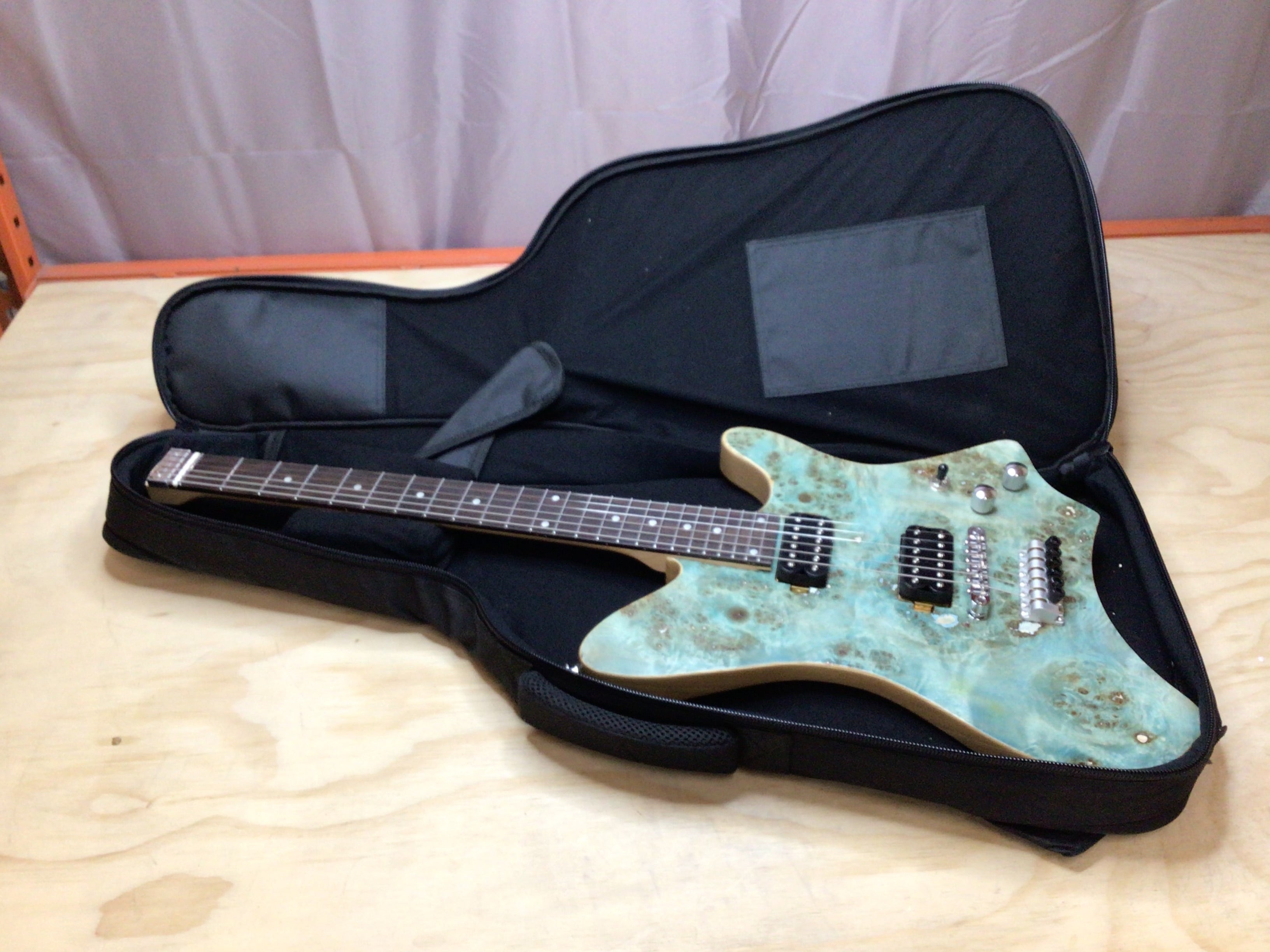 FOJILL Headless Electric Guitar (FEH-50B) Blue *PARTS ONLY / NOT WORKING* (8097246937326)