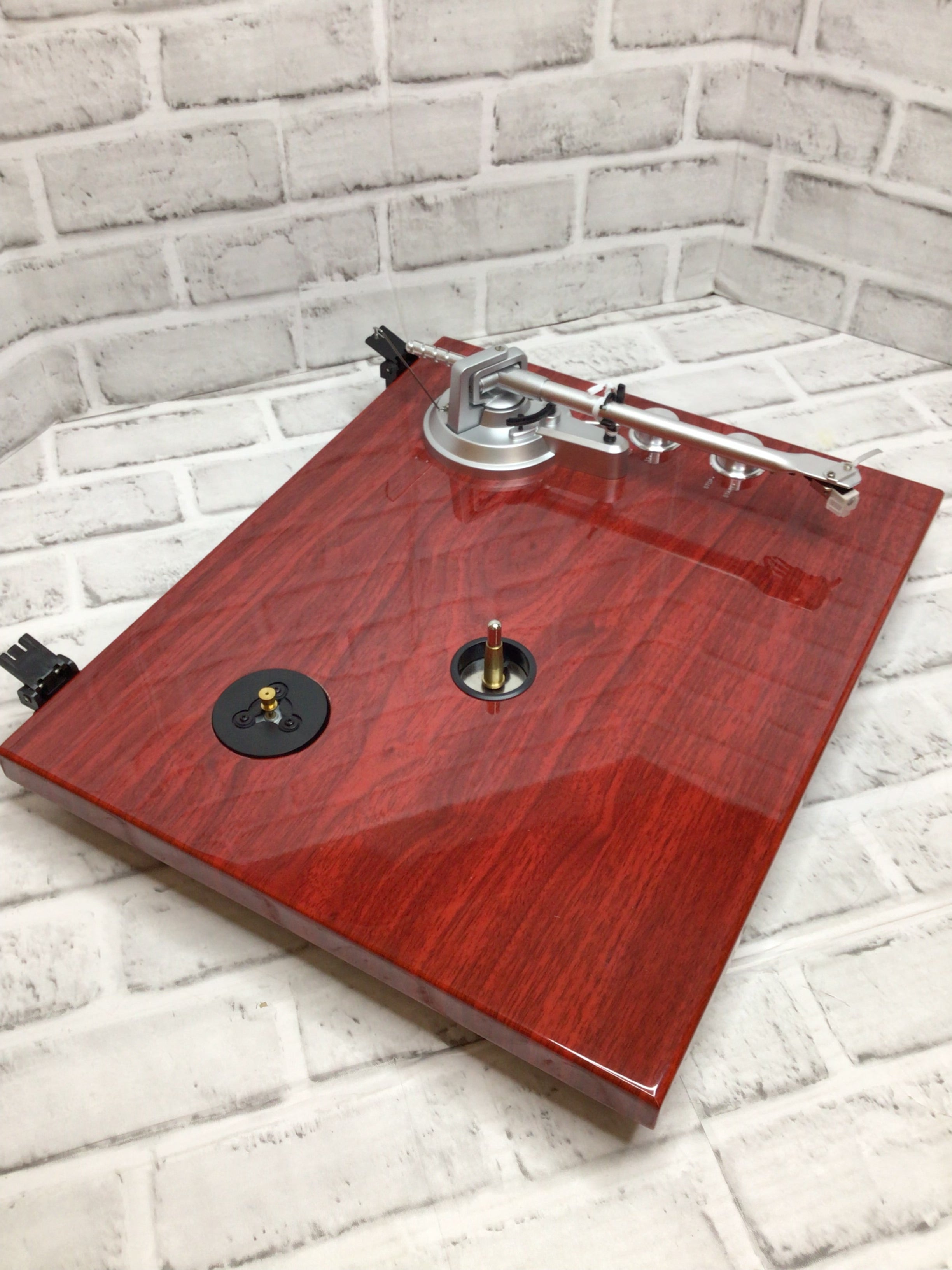 1 BY ONE Belt Drive Turntable, Bluetooth, Phono, USB, Vinyl Record 33/45 RPM (8100512366830)