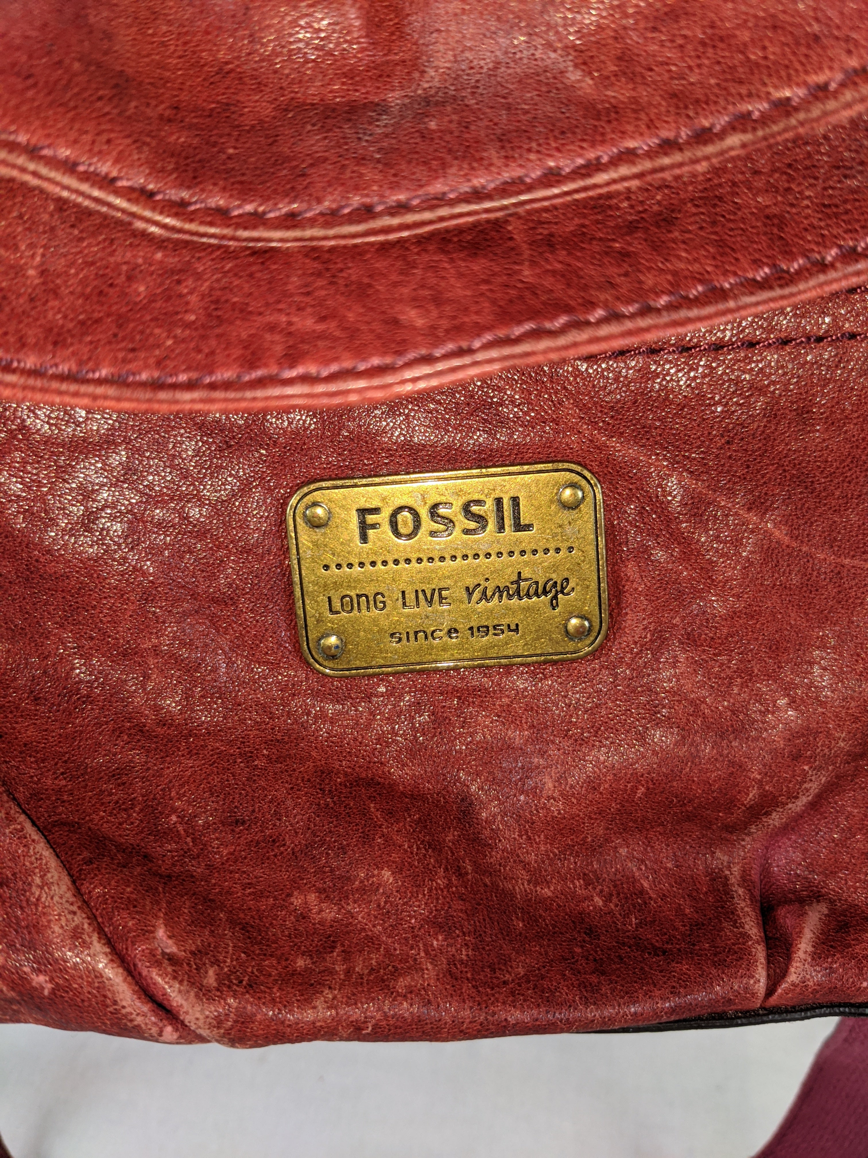 Fossil llv Foldover Red Leather Chain Shoulder Handbag hobo Crossbody (6925853098167)