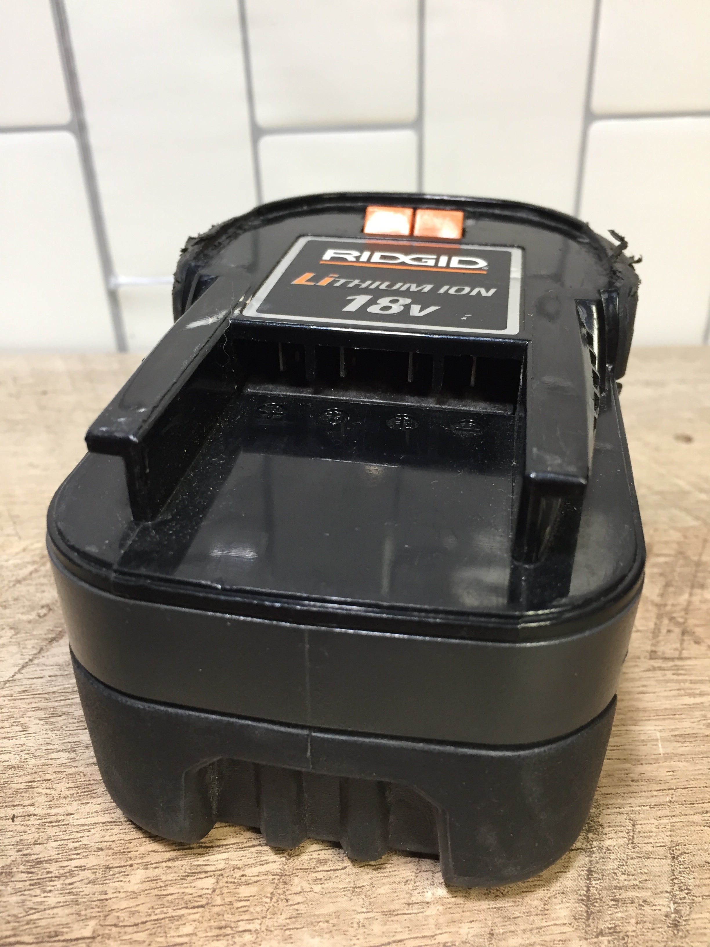**PARTS ONLY** Genuine Ridgid R84008 18V Lithium Battery **DEFECTIVE** (7198043209966)