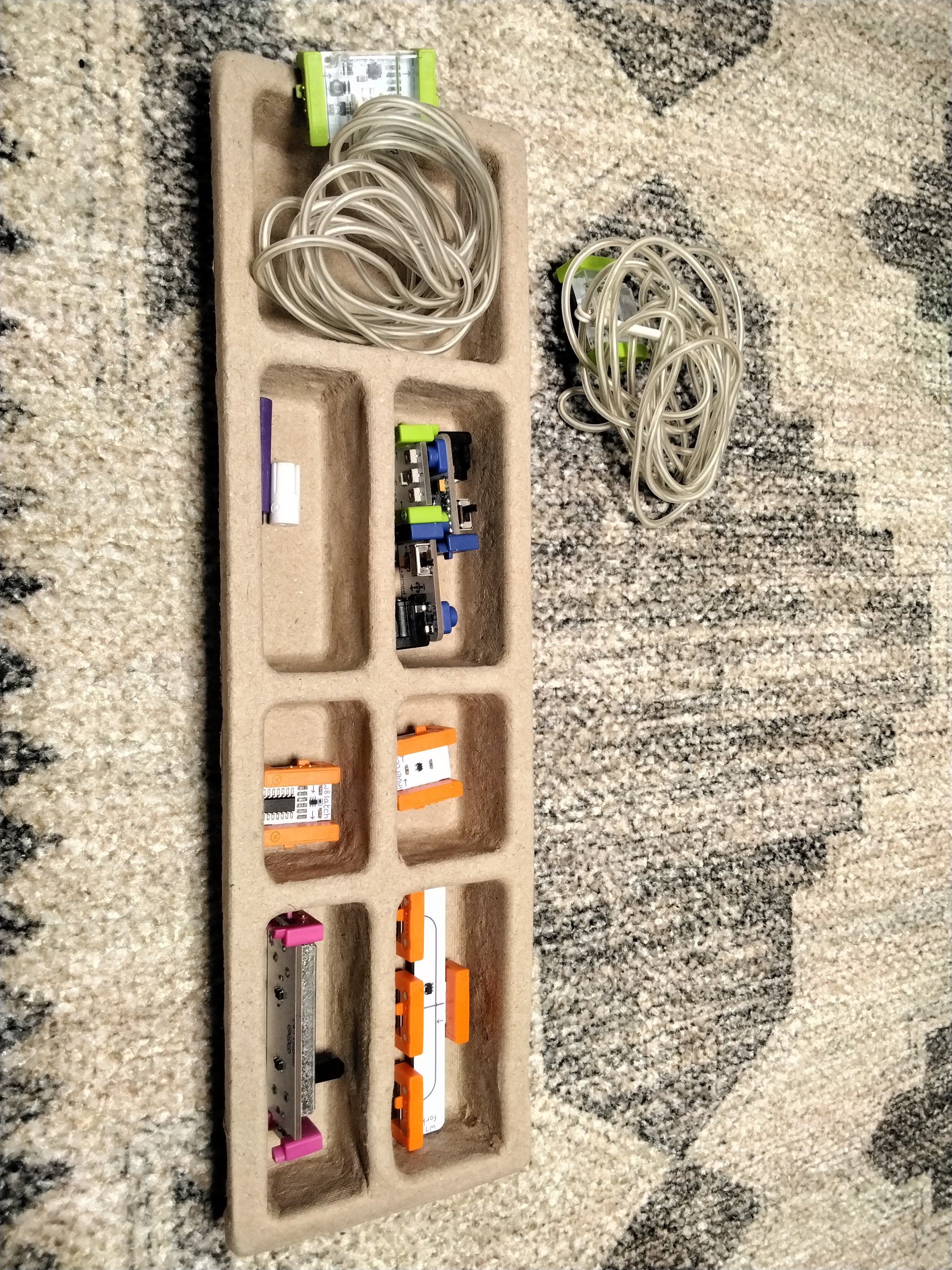 littleBits Electronics Deluxe Kit