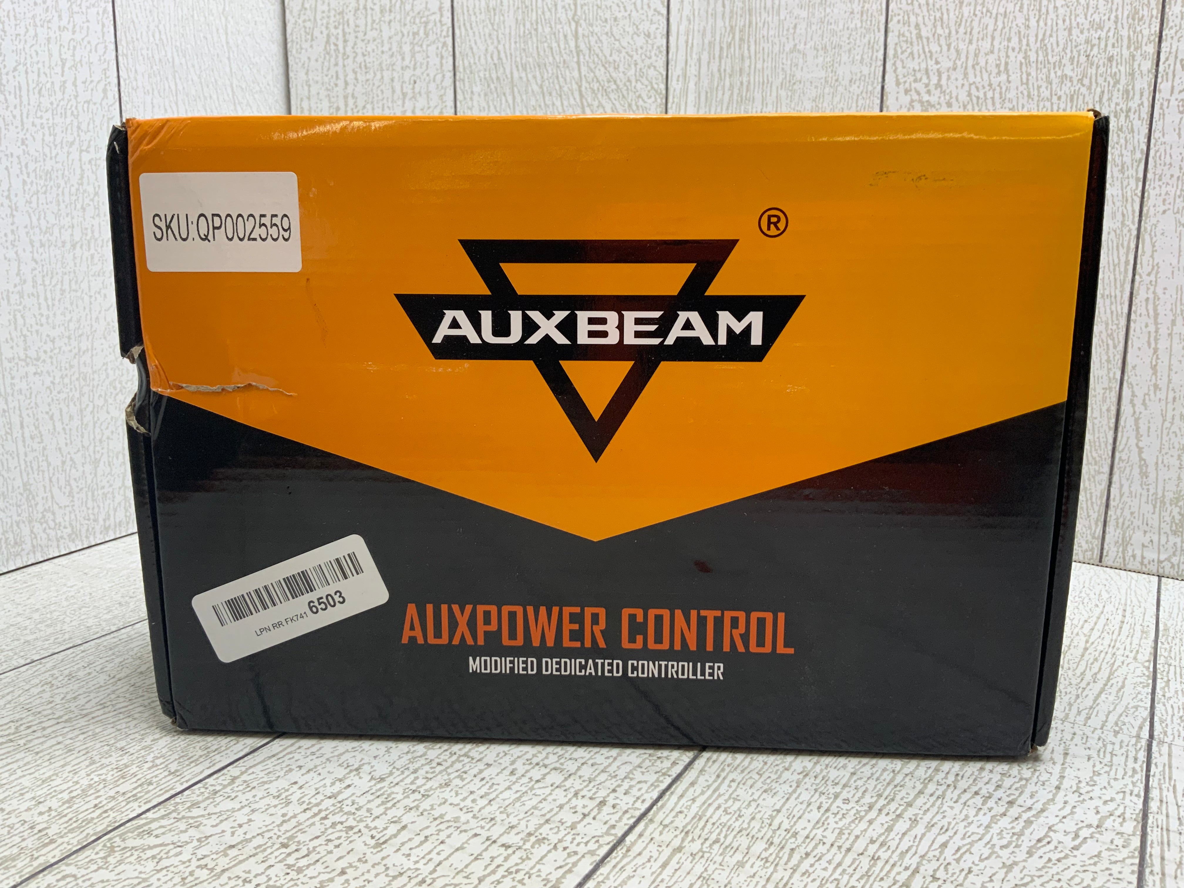 Auxbeam 8 Gang Switch Panel BB80 Universal Circuit Control System Relay Box (8038446006510)
