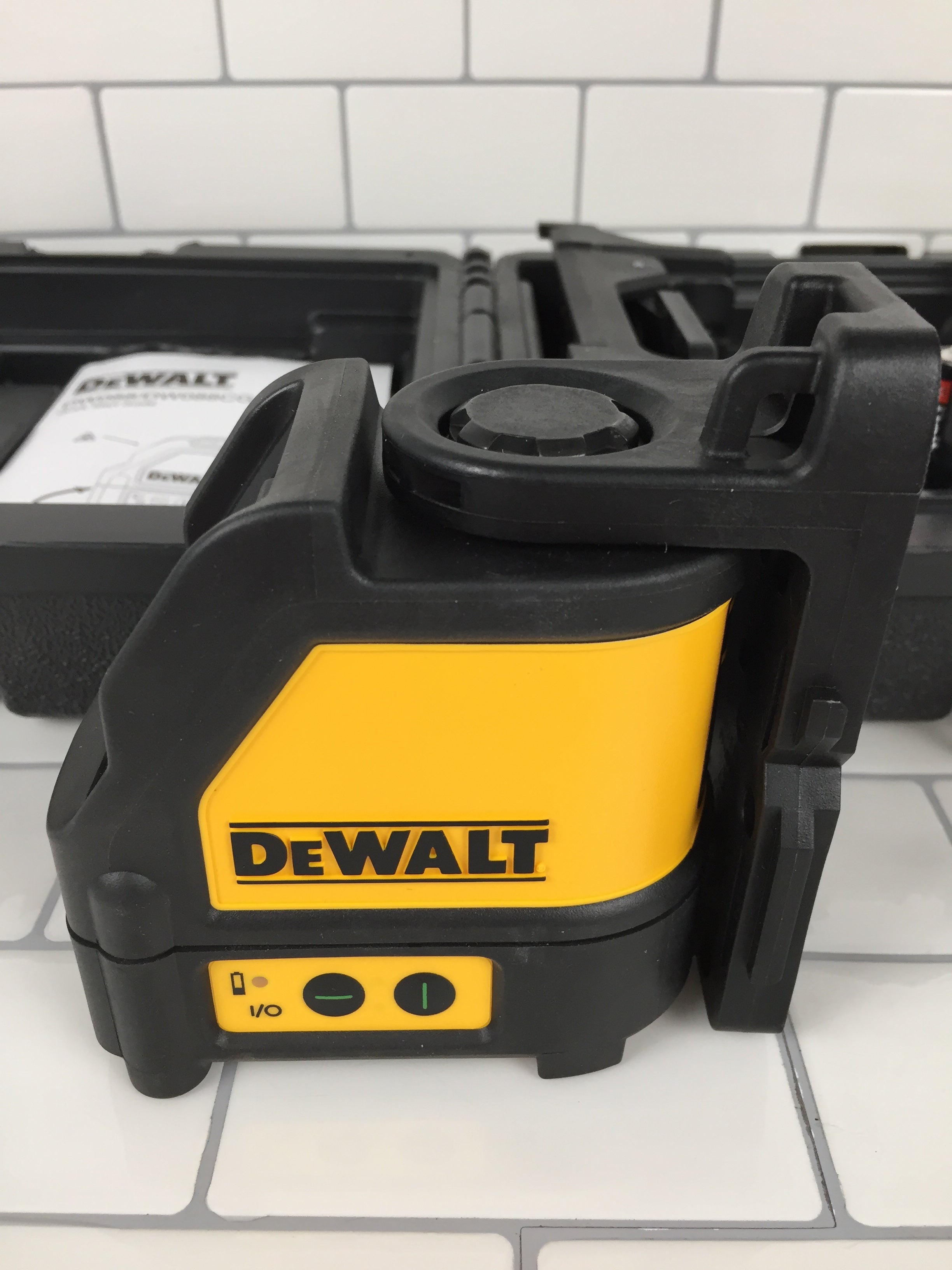 DEWALT Level, Cross Line Laser, Green (DW088CG)