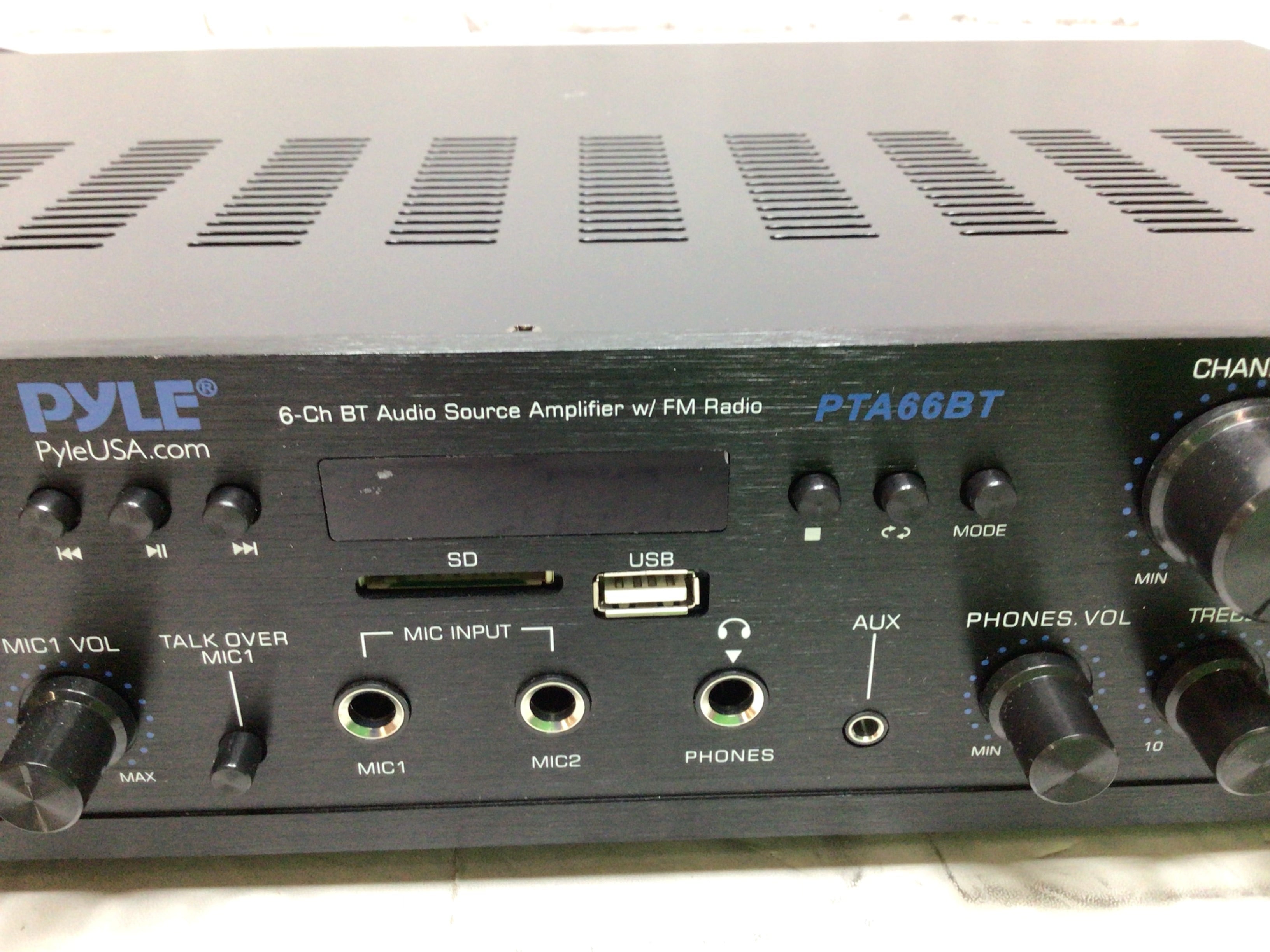 Pyle PTA66BT 6Channel Bluetooth Audio Amplifier w/ FM Radio **UNTESTE
