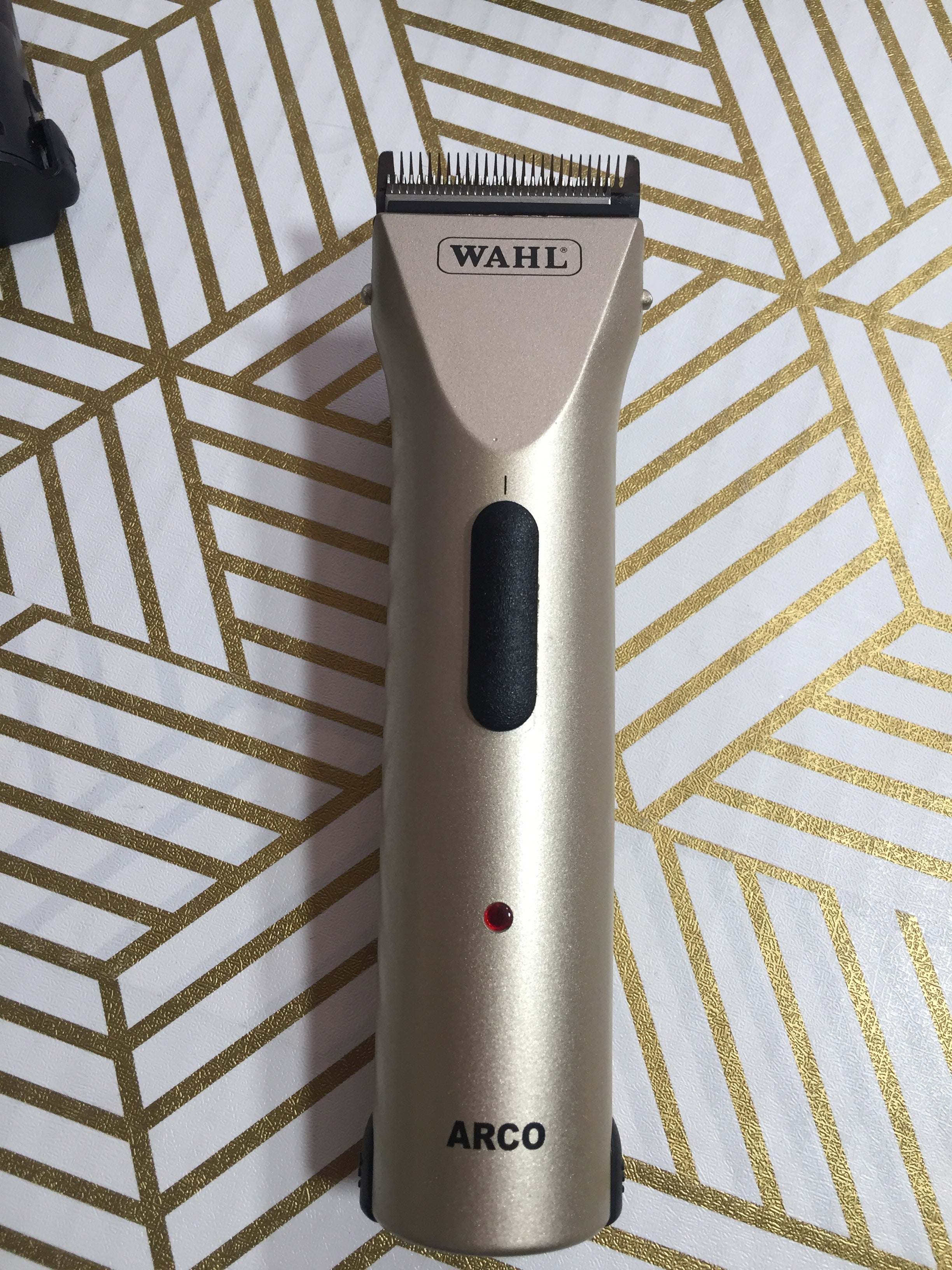 Wahl Professional Animal Arco Pet Cordless Clipper Kit, Champagne (#8786-452) (8026829717742)