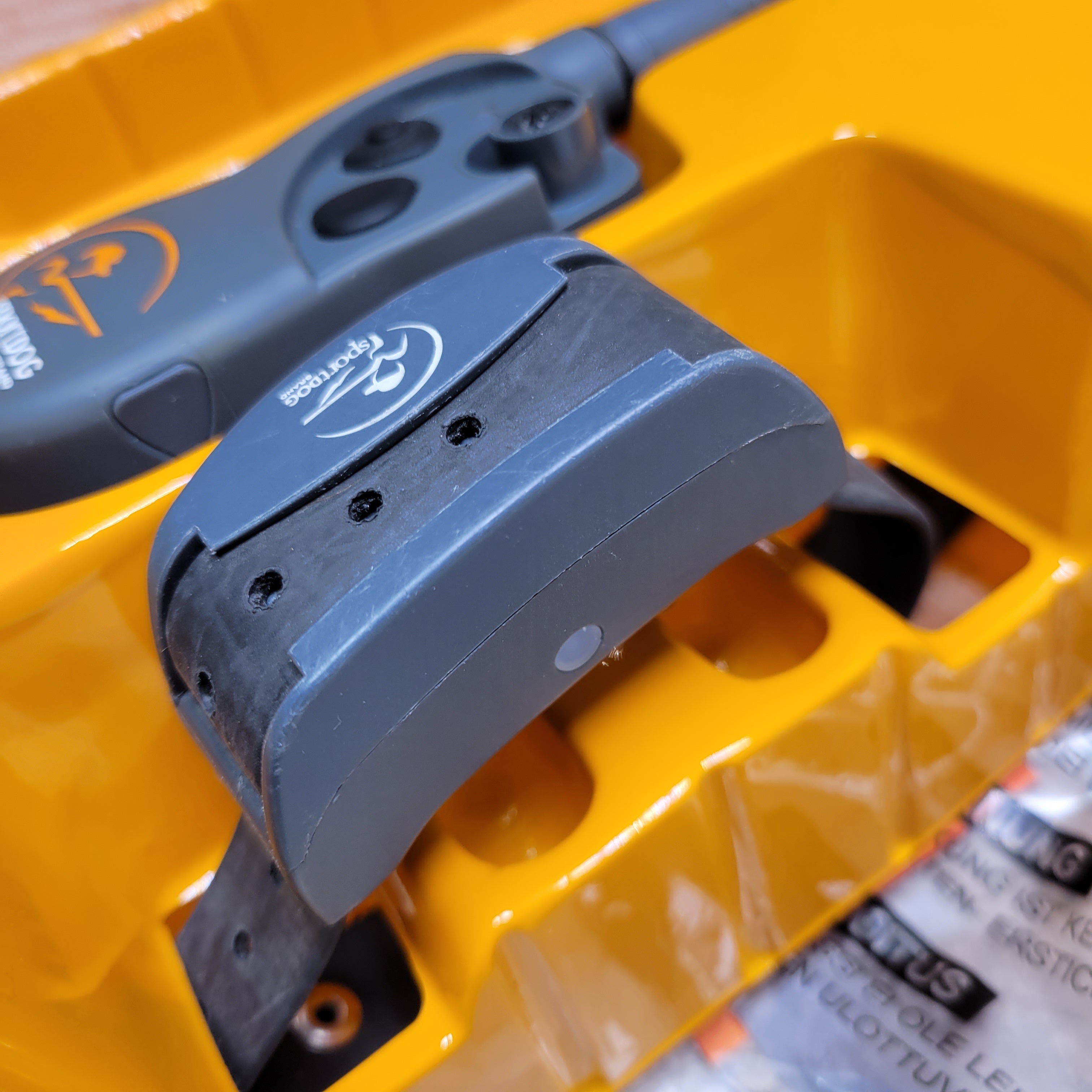 **FOR PARTS/NOT WORKING** SportDOG Brand SportHunter 1/2 Mile Remote Trainer (7611592114414)