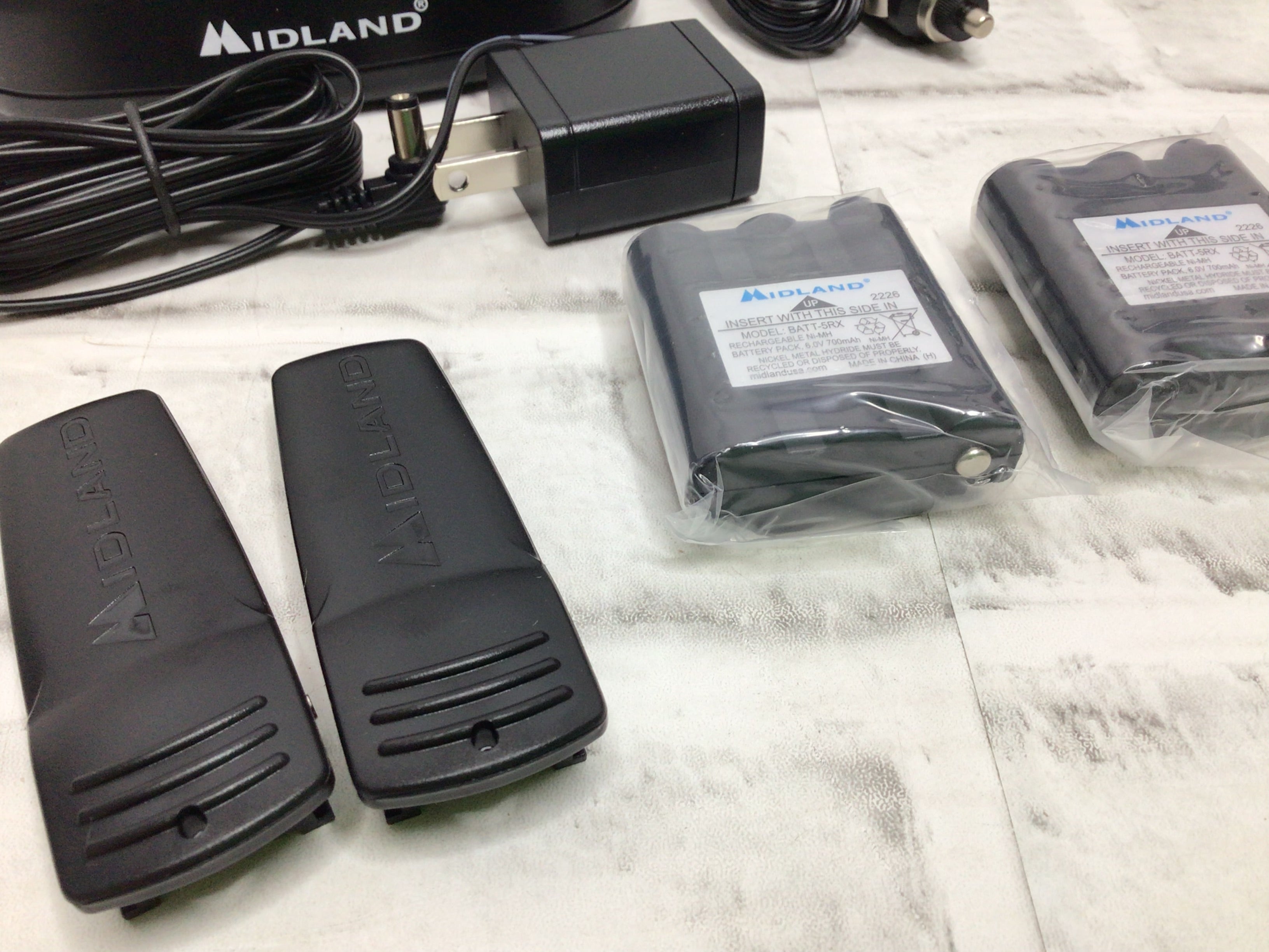 Midland GXT Pro Series GXT1000VP4 GMRS TwoWay Radios w/ Headsets 2Pa