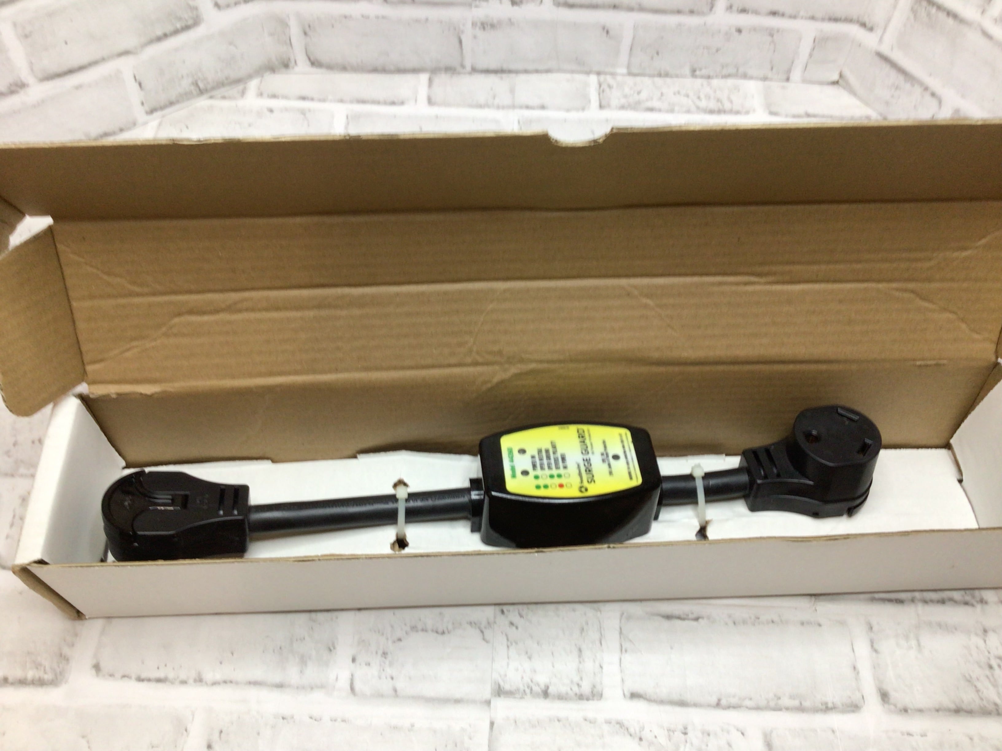 Southwire Surge Guard (44260) 30 Amp RV Surge Protector (8096471646446)