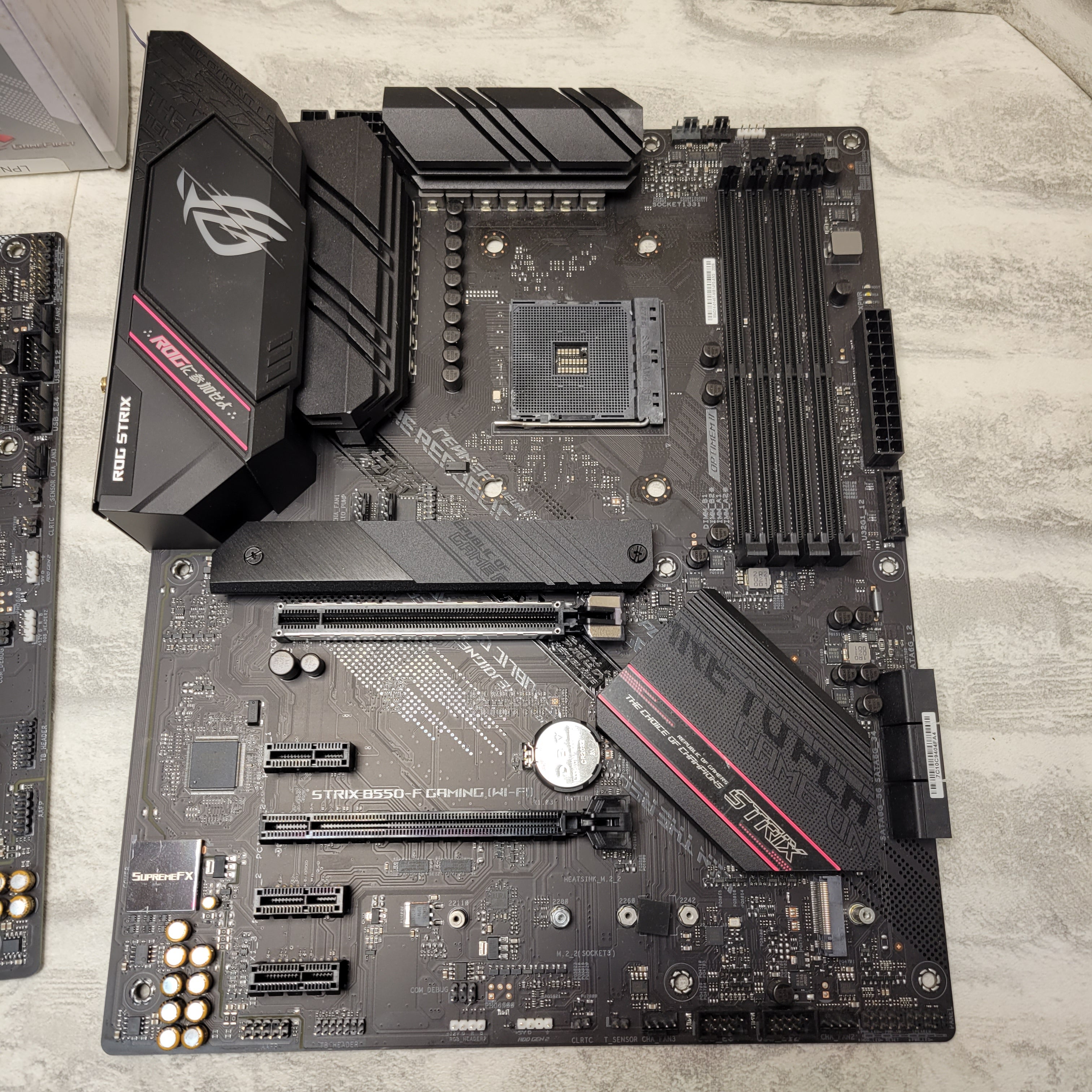 *FOR PARTS* ASUS ROG Strix B550-A & B550-F Gaming AMD AM4 Motherboard (7885881966830)