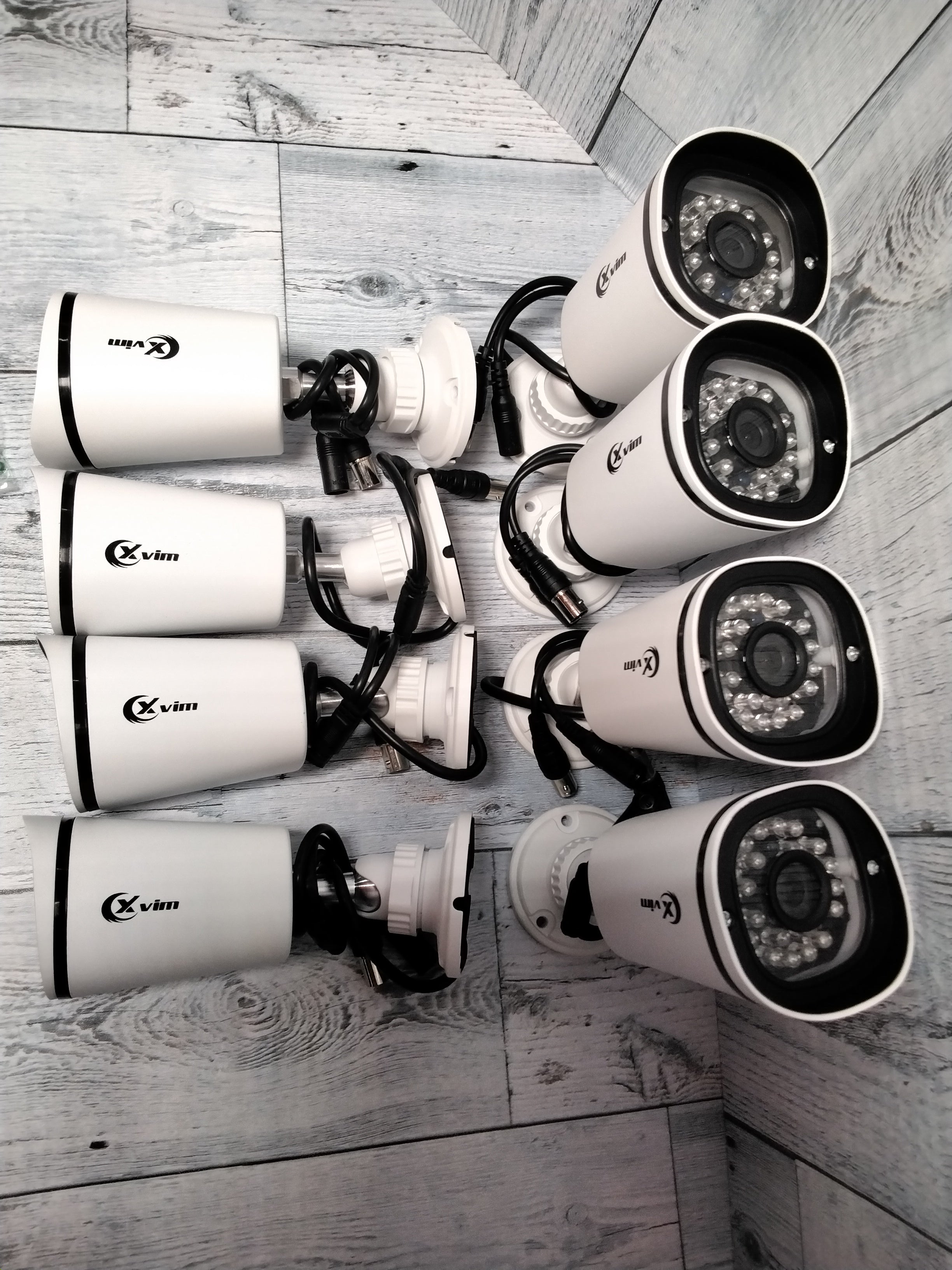 Xvim KHS-D8-8AHD7-2T-203-GM, 1080p Wired 8 Camera Surveillance System, 2TB, White (7878327861486)