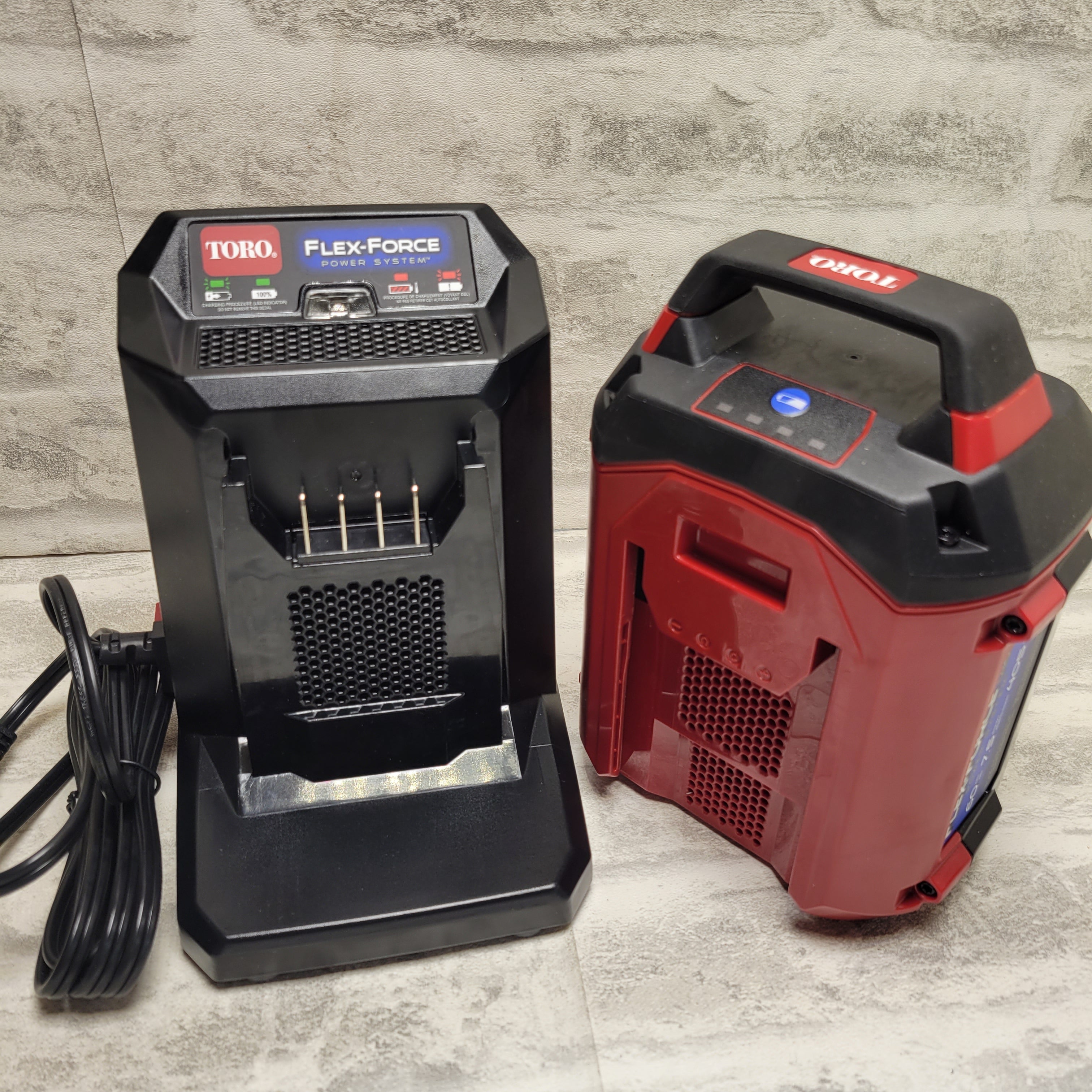 Toro Flex-Force 60-Volt Max 7.5 Ah L405 Battery & Charger (7917665779950)