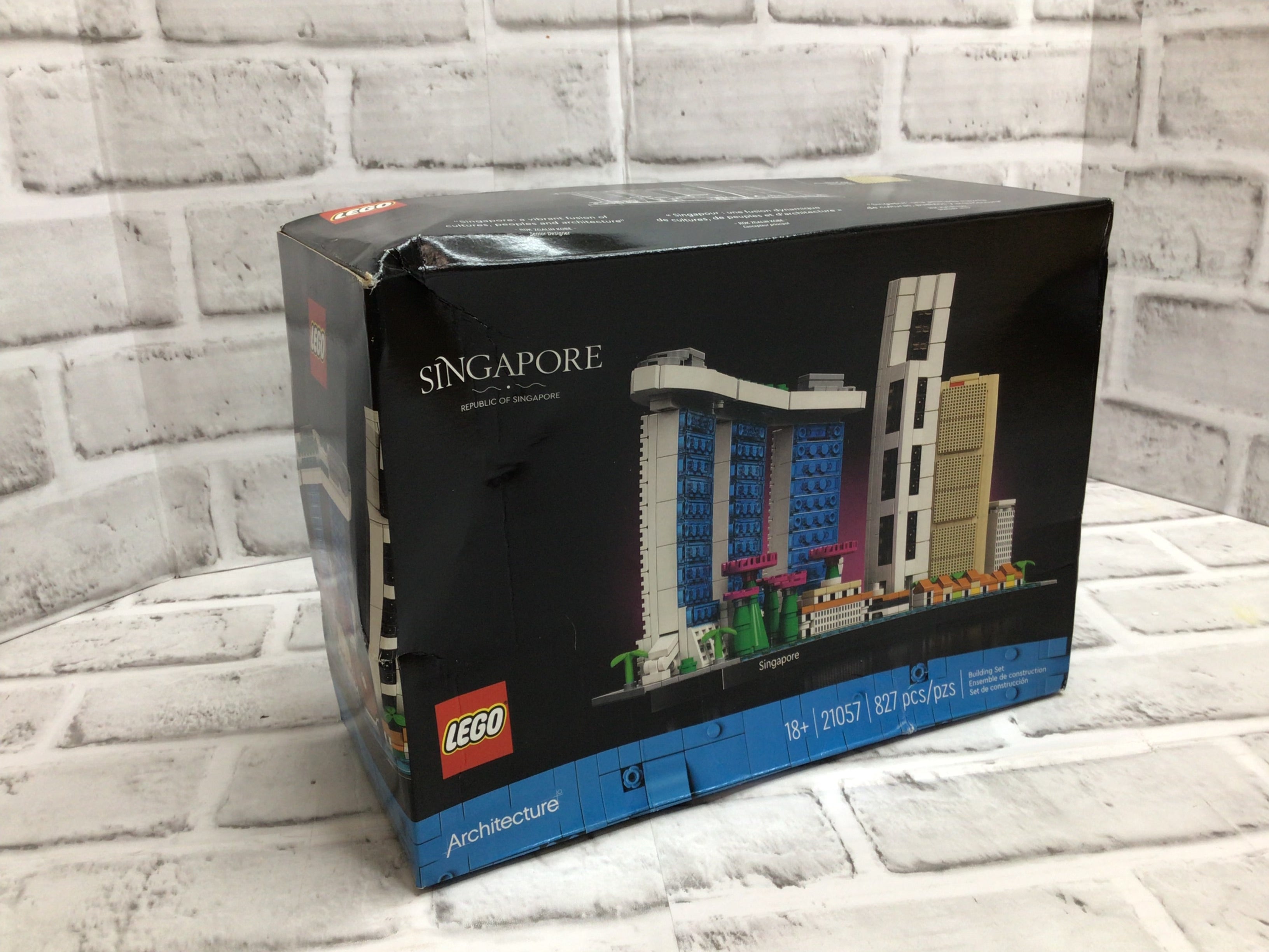 LEGO ARCHITECTURE: Singapore (21057), New Package (8080927719662)
