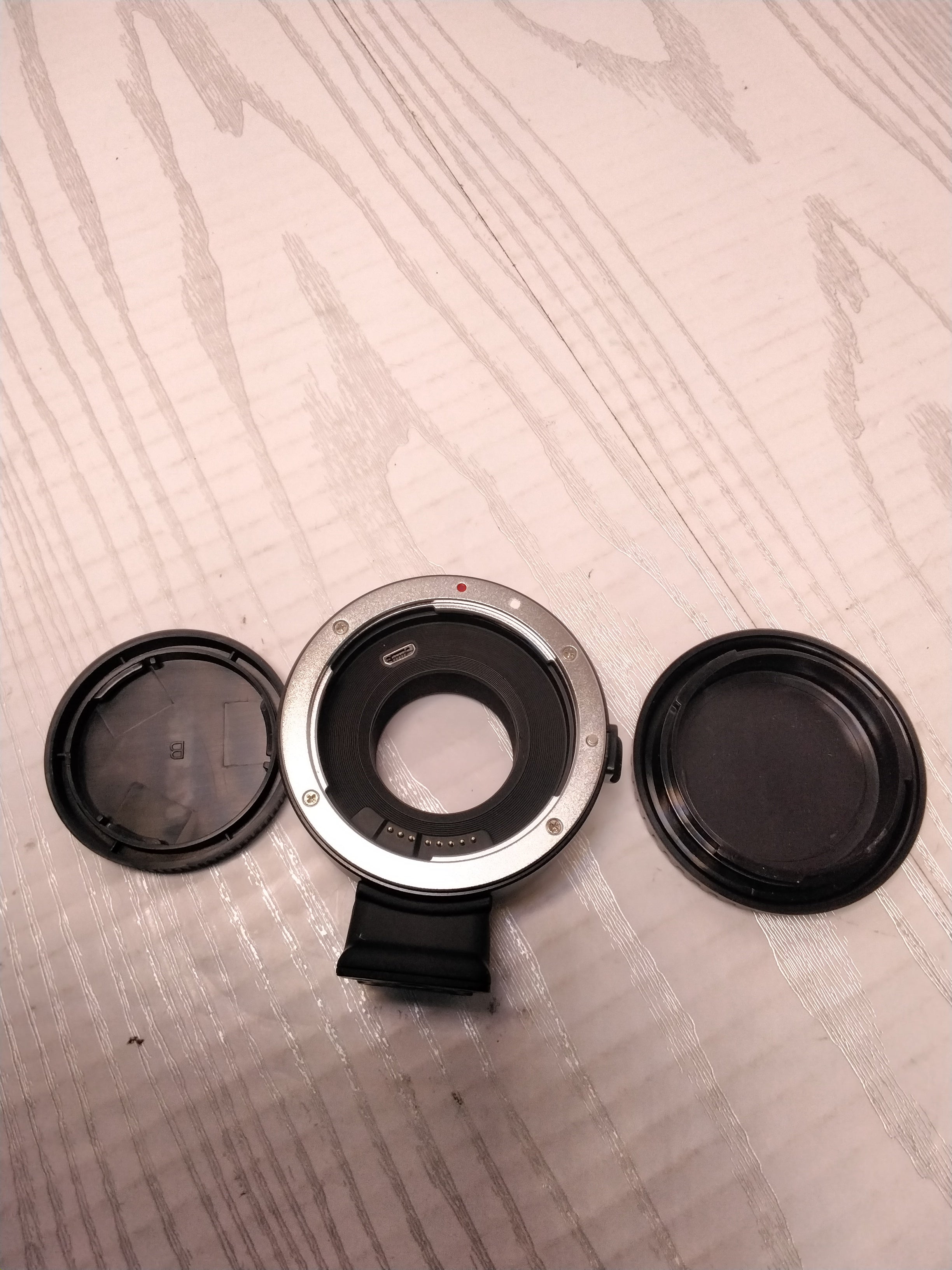 VILTROX EF-FX1 Auto Focusing Lens Adapter for Canon EF/EF-S Lenses (7885872136430)