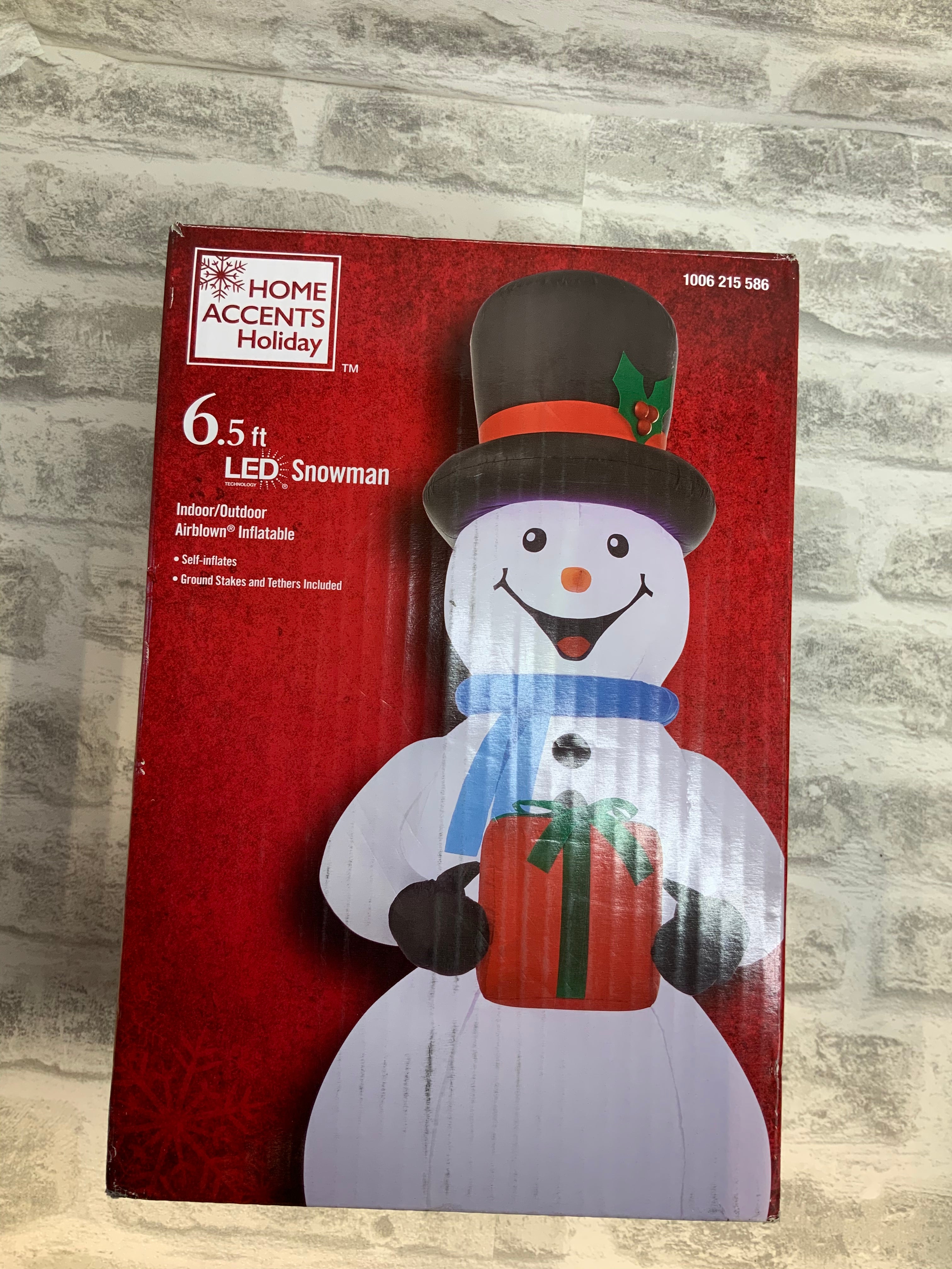 6.5 ft Pre-Lit LED Airblown Snowman Christmas Inflatable (7495029850350)