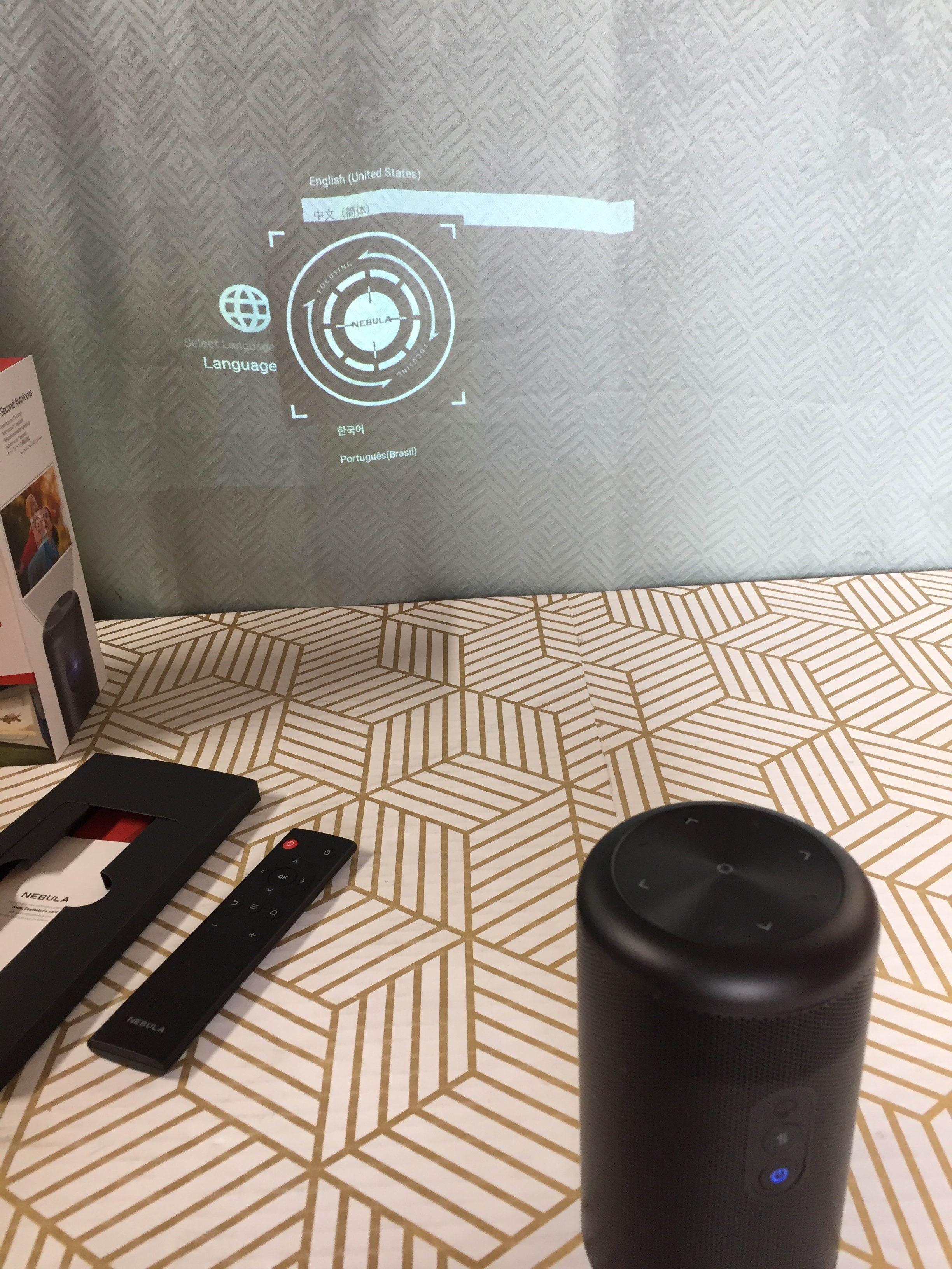 Anker NEBULA Capsule Max, PintSized WiFi Mini Projector, 200 ANSI Lu