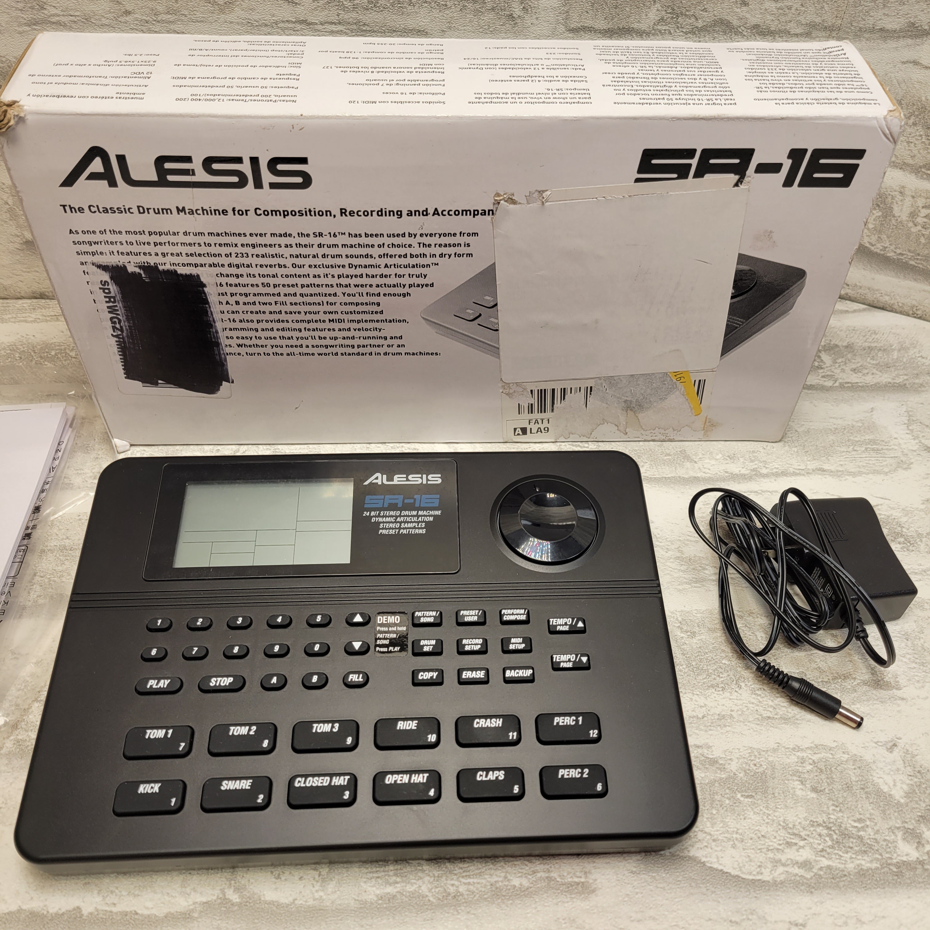 Alesis SR-16 | Studio-Grade Standalone Drum Machine With On-Board Sound Li-brary (7546302791918)