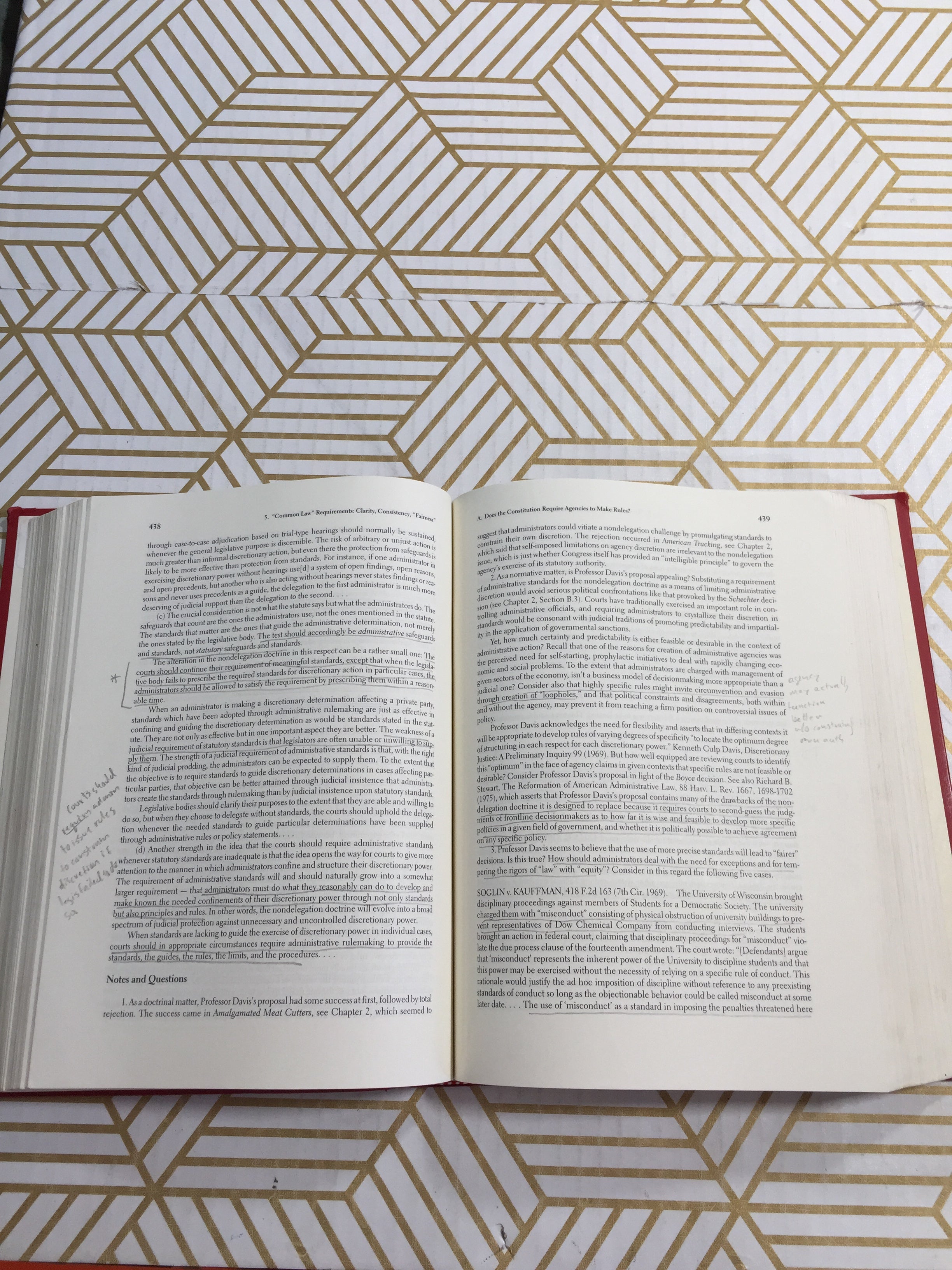 Administrative Law and Regulatory Policy: Problems, Text, & Cases (7882005938414)