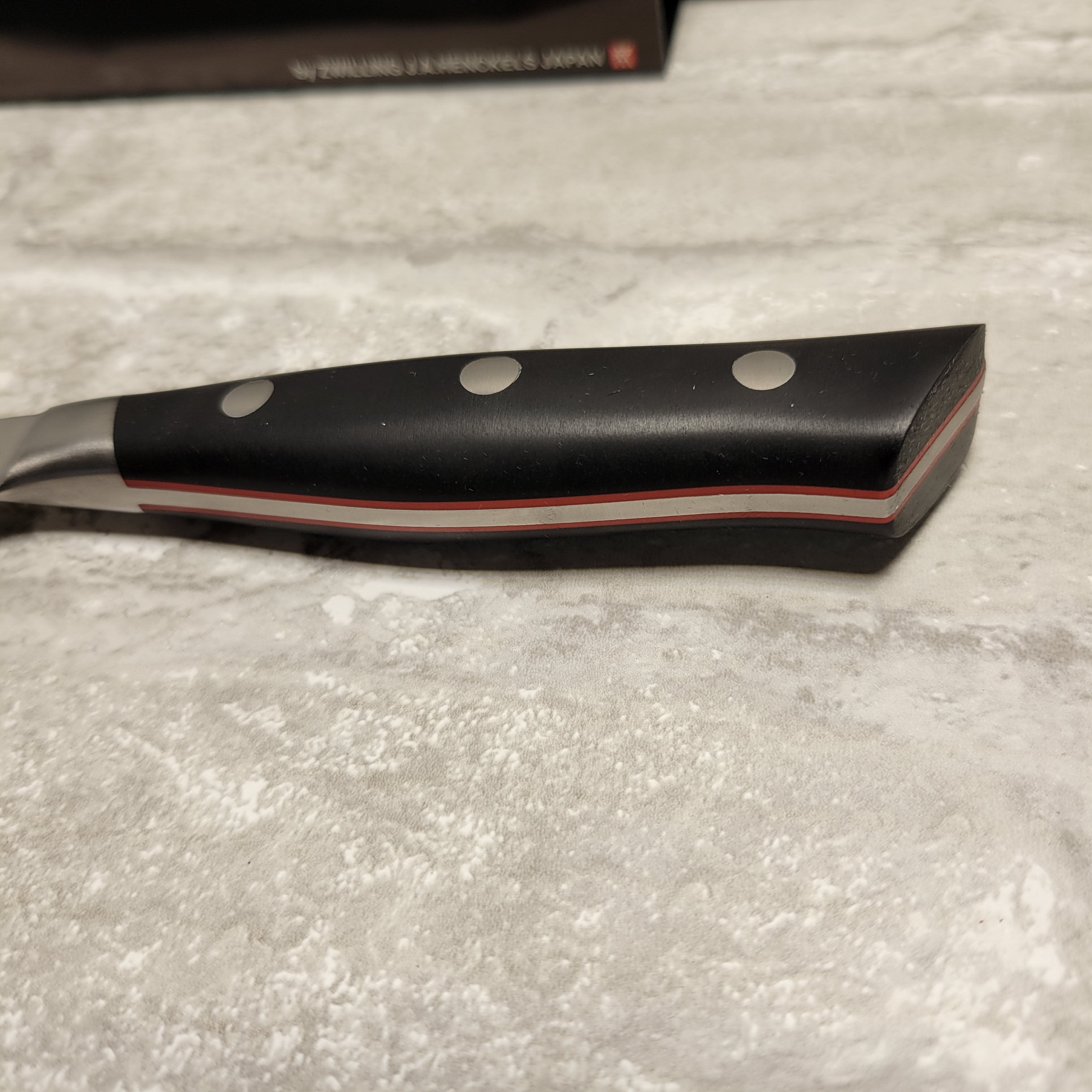 ZWILLING J.A Henckels Miyabi 6