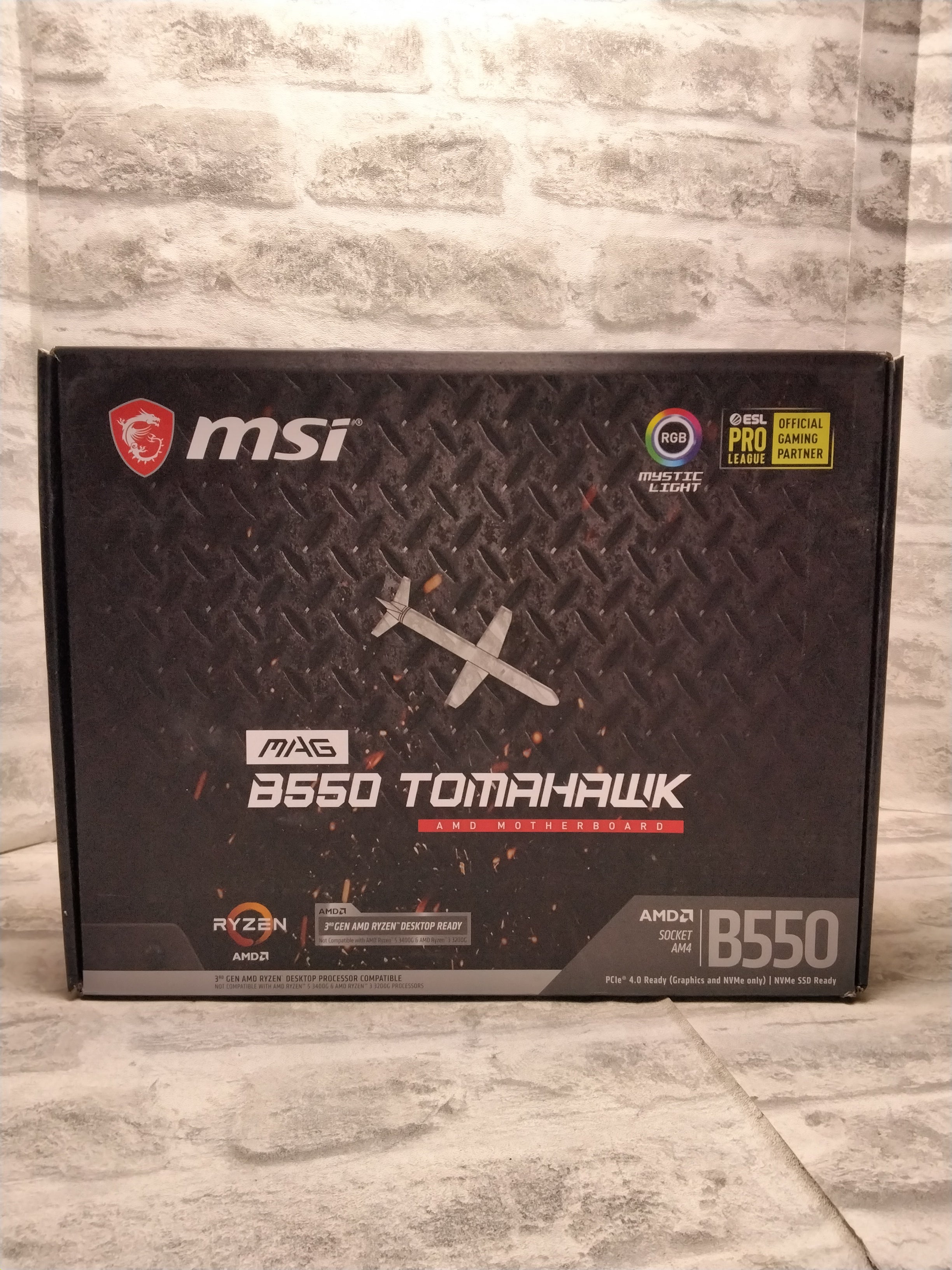 MSI MAG B550 TOMAHAWK Gaming Motherboard, AMD Ryzen 5000 Series processors (7670519791854)
