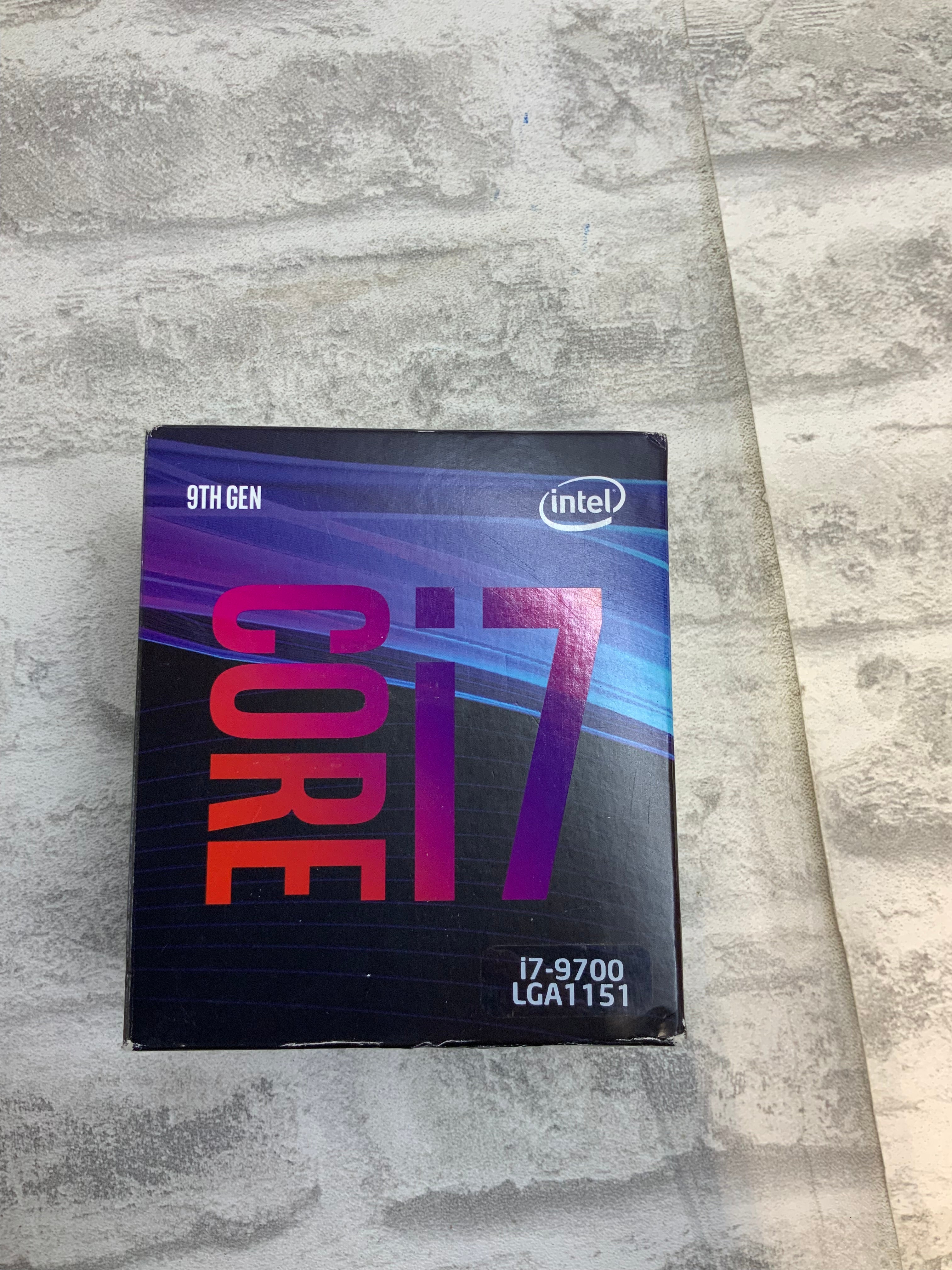 Intel Core i7-9700 Desktop Processor 8 Cores up to 4.7 GHz 300 Series 65W (7598256455918)