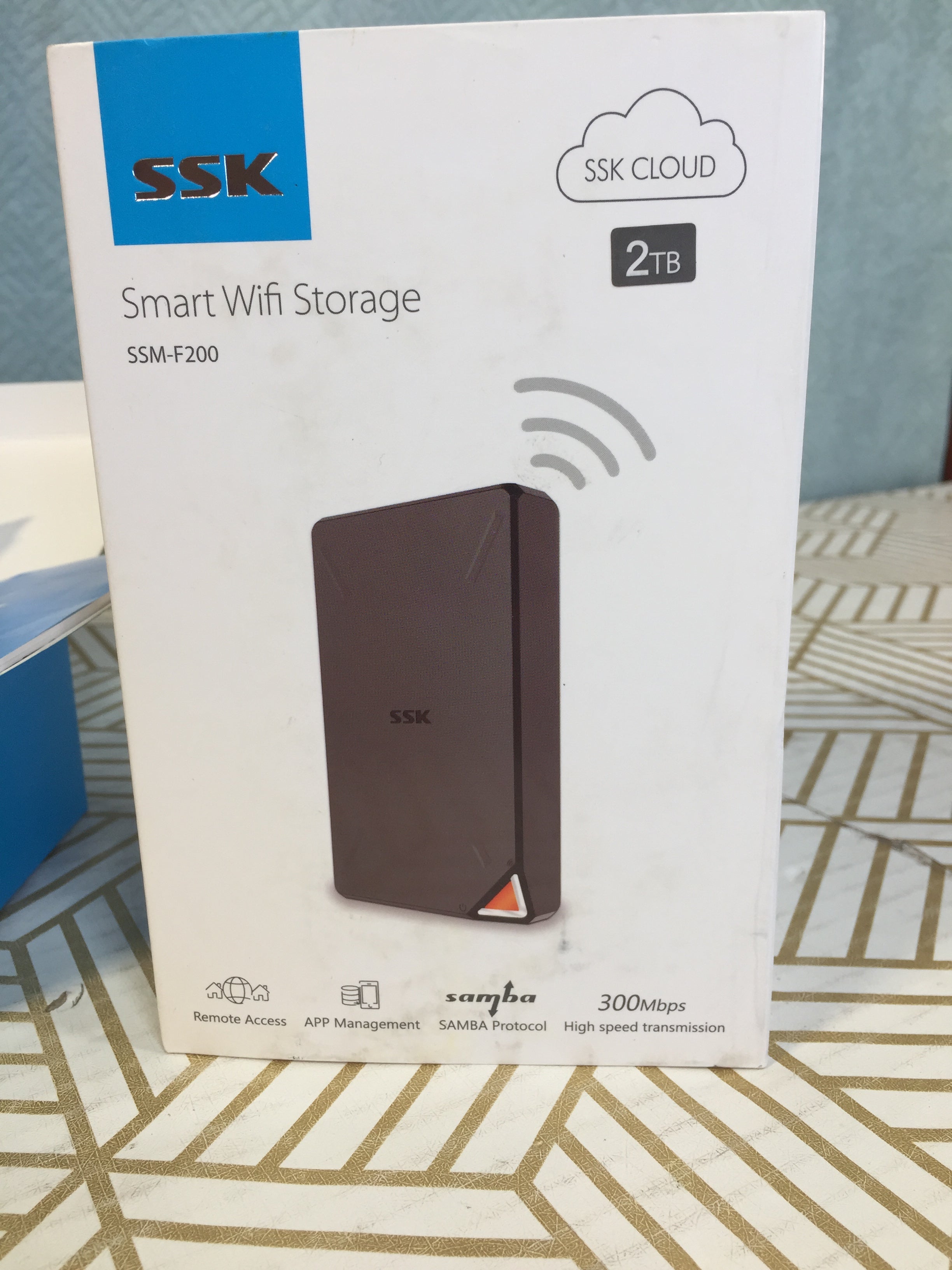 SSK 2TB Portable NAS External Wireless Hard Drive with Own Wi-Fi Hotspot, Personal Cloud Smart Storage Support Auto-Backup, Phone/Tablet PC/Laptop Wireless Remote Access (7957769027822)