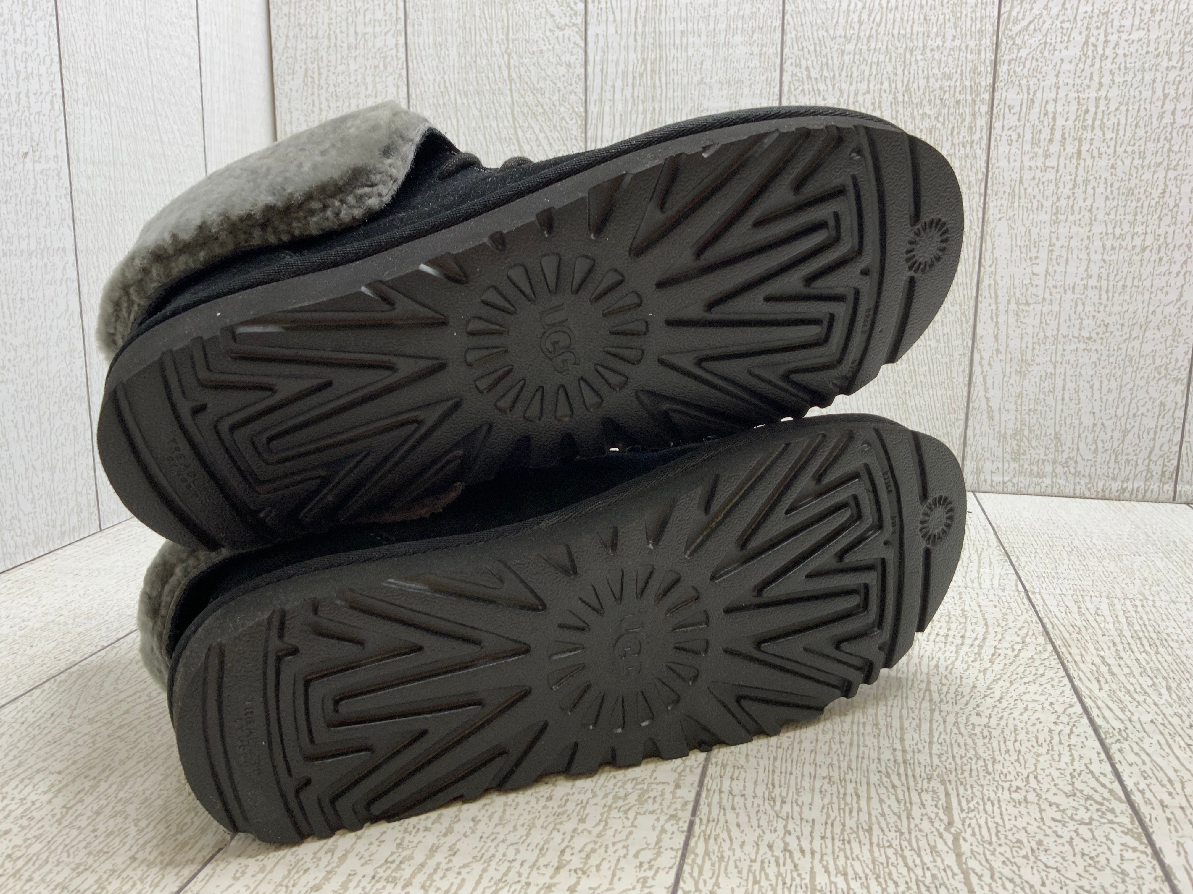 UGG Women's Diara Slipper **Size 8, Black** (8060459352302)