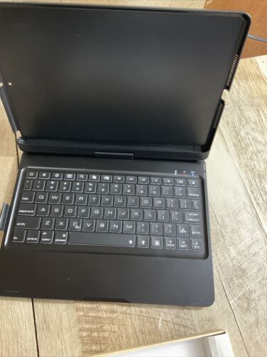 AS-IS Compatible with iPad 10.2 inch Keyboard Case with Pencil Holder (6922796105911)