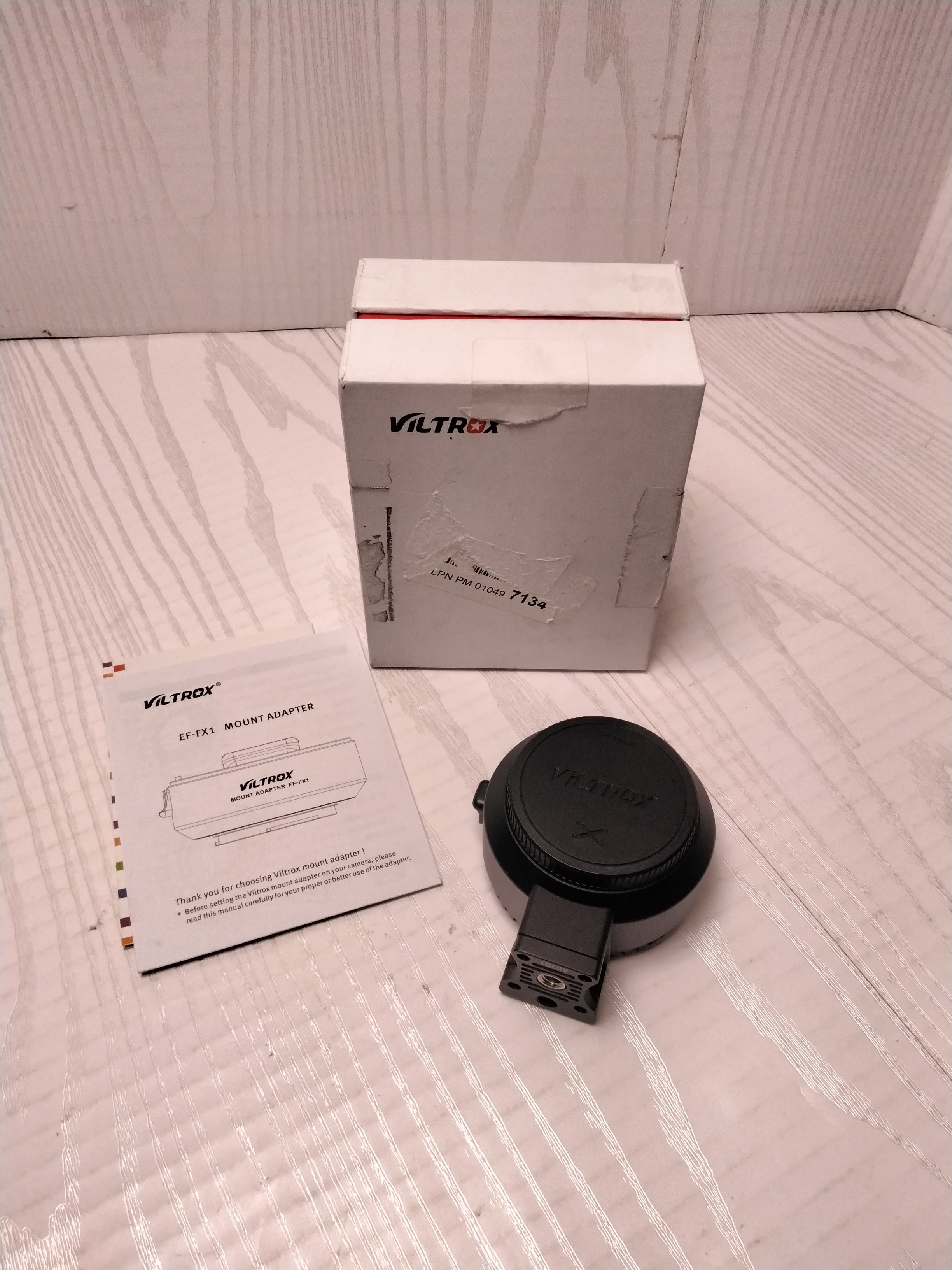 VILTROX EF-FX1 Auto Focusing Lens Adapter for Canon EF/EF-S Lenses (7885872136430)