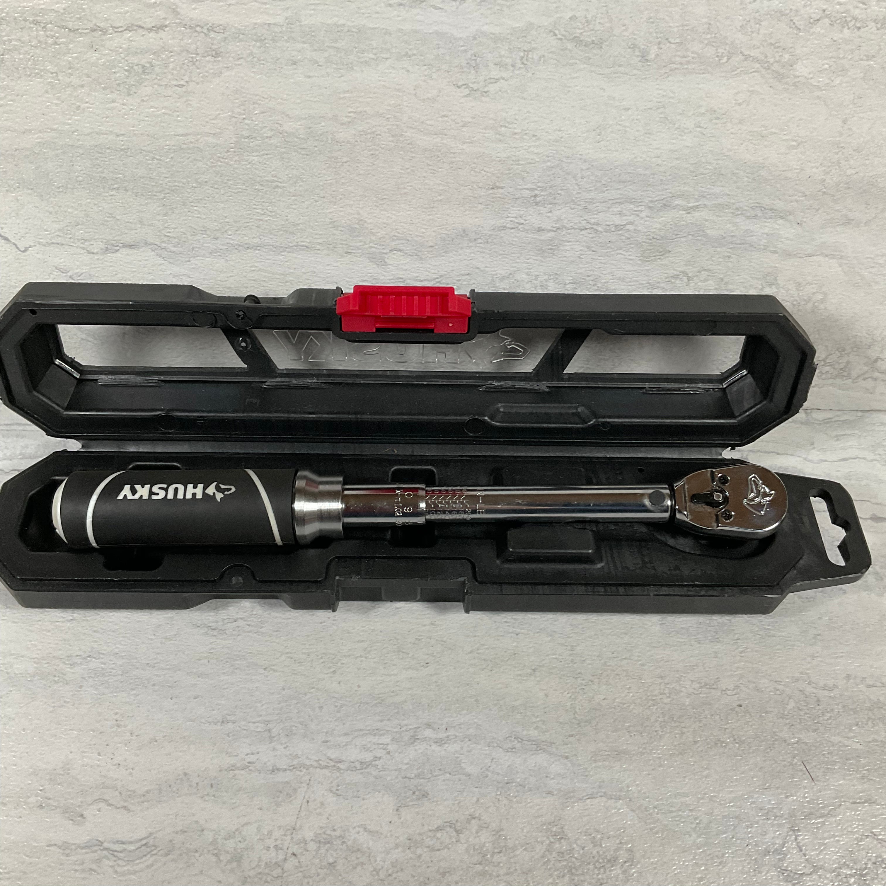 HUSKY Torque Wrench 40-200 in lbs 1/4