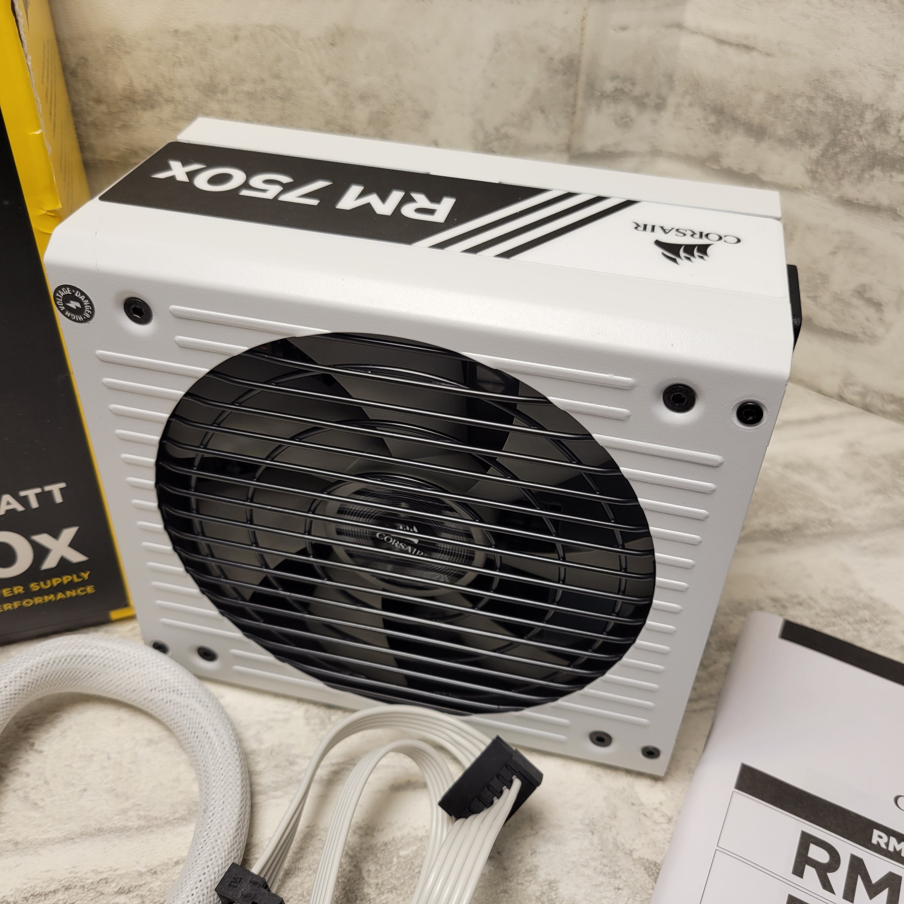 *PARTS* Corsair RMX White Series,RM750x 750 Watt 80+ Gold Power Supply - White (7881298968814)