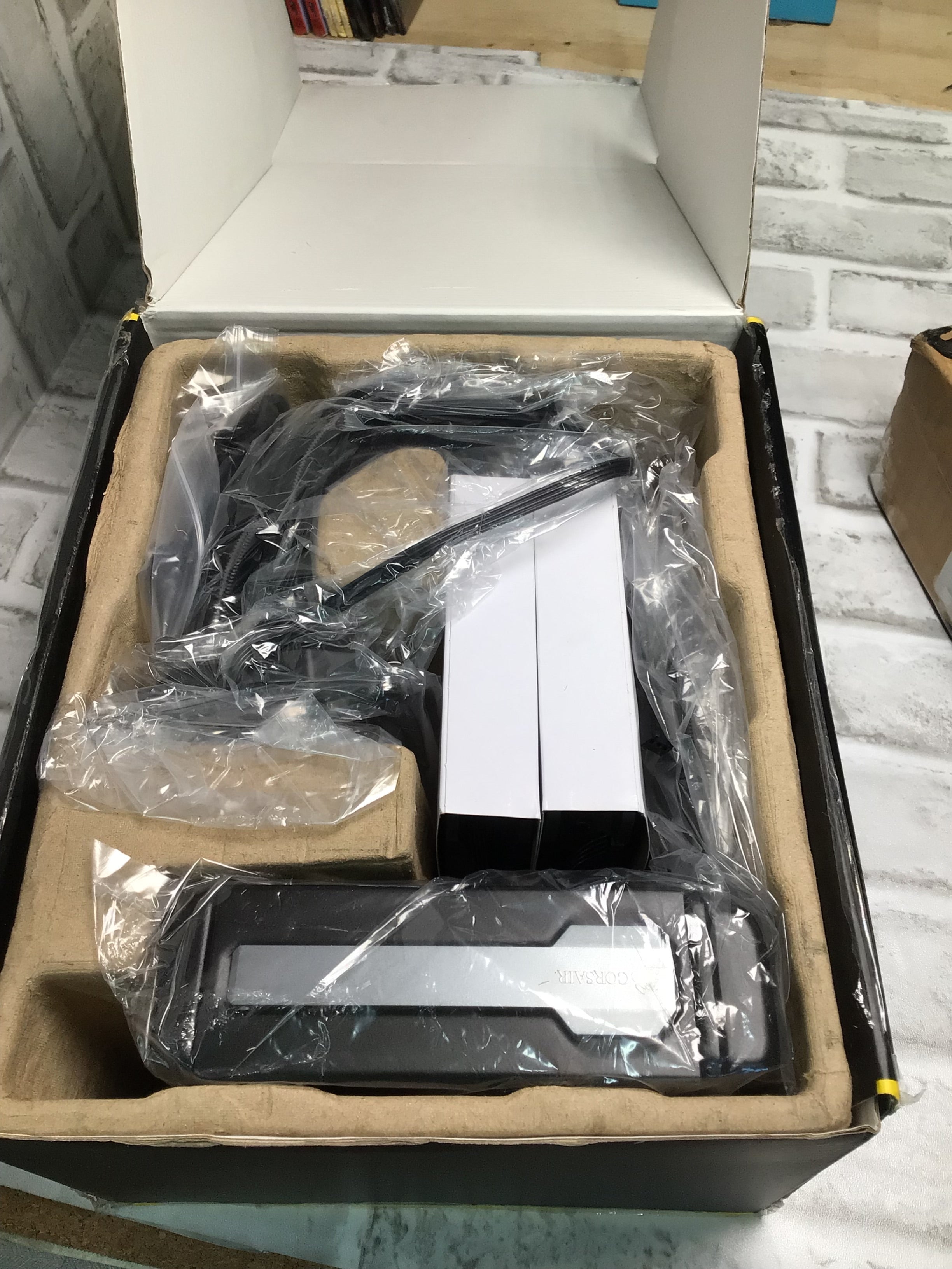 Corsair Hydro Series H80i v2 AIO Liquid CPU Cooler, 120mm **FOR PARTS