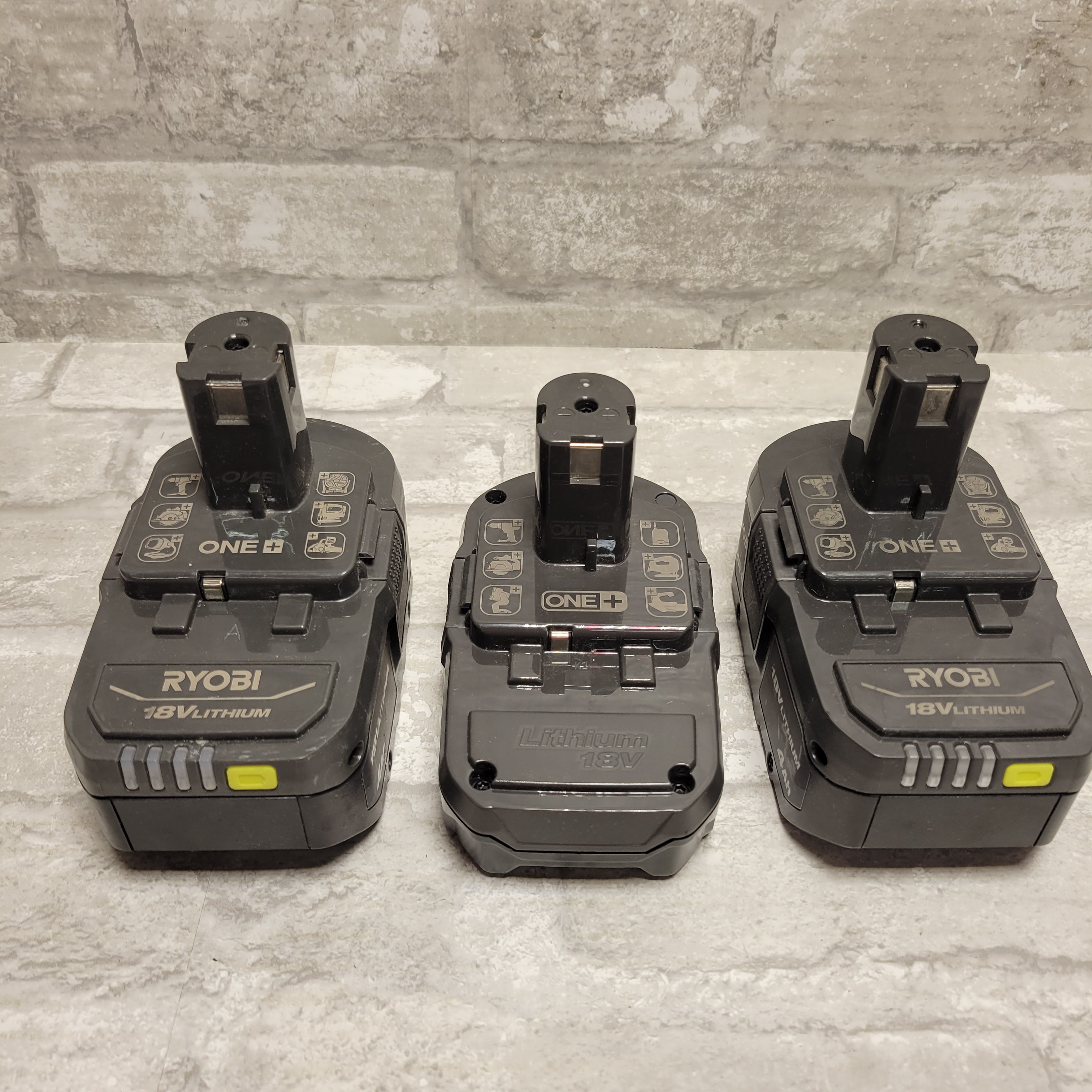 Ryobi (2) PBP005 4Ah and (1) P189 1.5Ah Battery *FOR PARTS* (8115171098862)