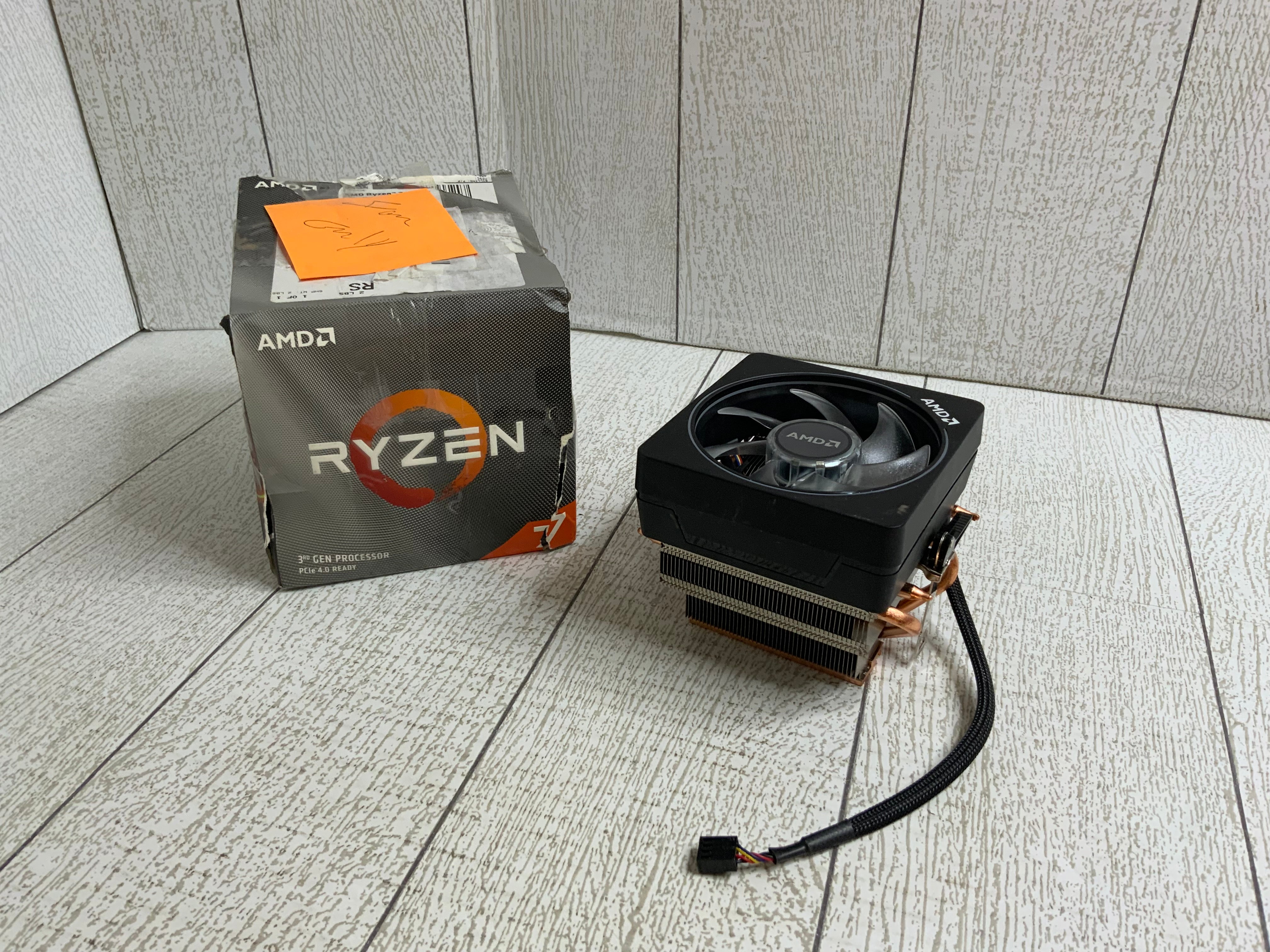 2 AMD Ryzen 9 3900X & 1 AMD Ryzen 7 3700X *LOT OF 3*  **FOR PARTS/NOT WORKING** (8016892264686)