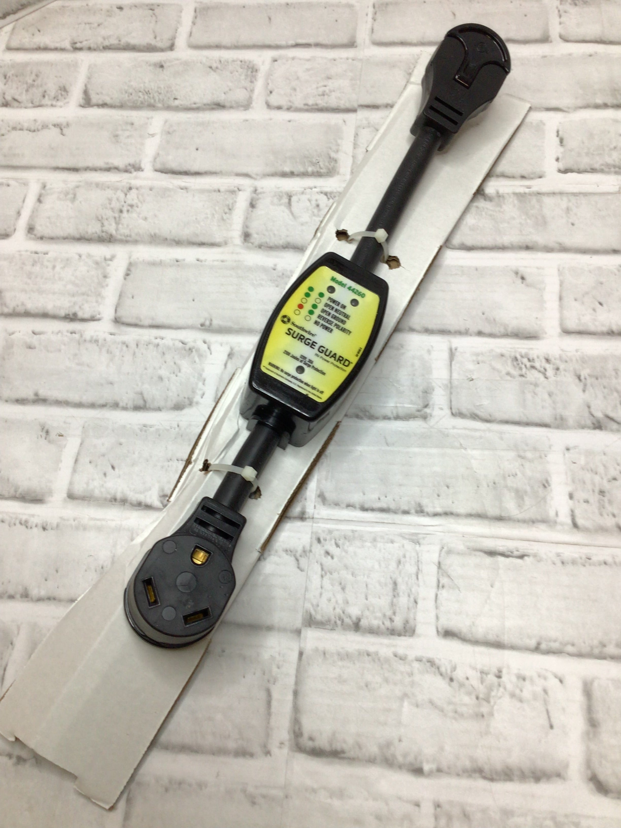 Southwire Surge Guard (44260) 30 Amp RV Surge Protector (8096471646446)