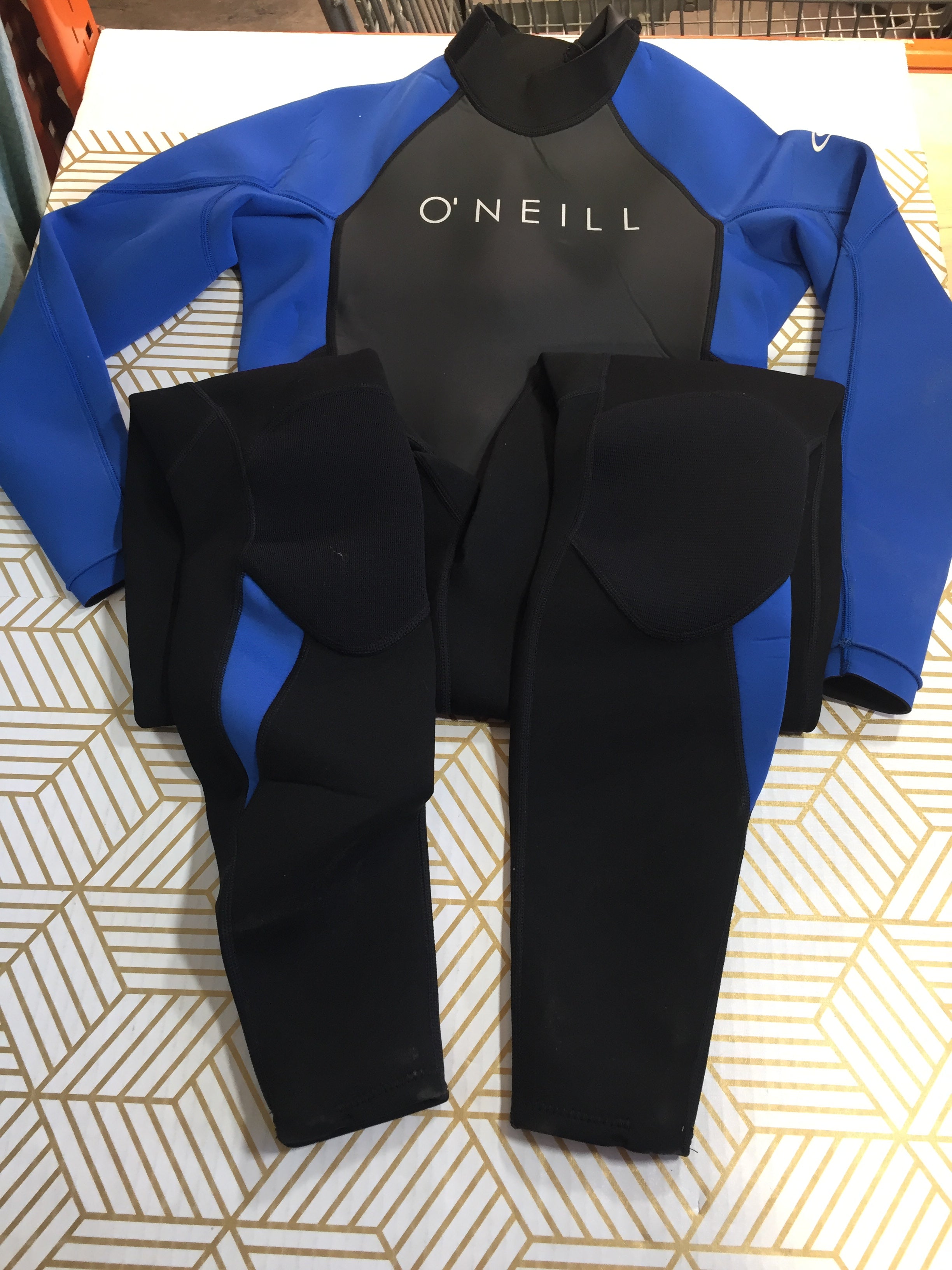 O'Neill Men's Reactor 3/2mm Back Zip Full Wetsuit - Size Medium (7762981814510)